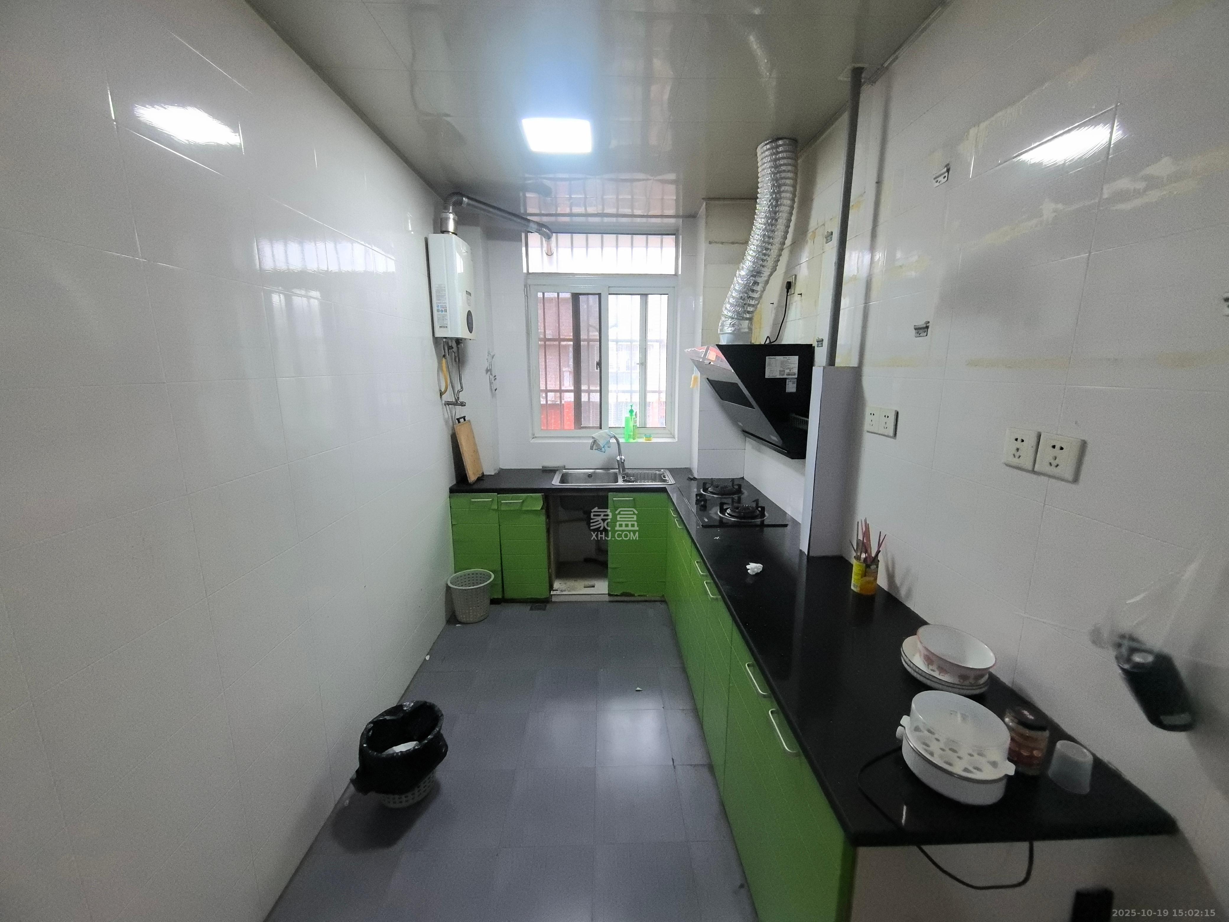 水木兰庭 3室2厅1卫 2100.0元/月 水木兰庭 3室2厅1卫 2100.0元/月室内图