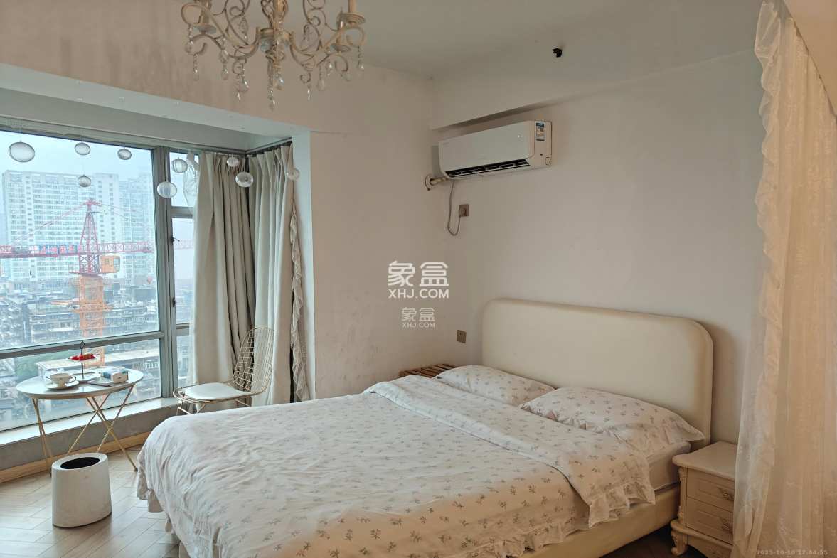 BOBO国际  1室1厅1卫    2200.0元/月 BOBO国际  1室1厅1卫    2200.0元/月室内图