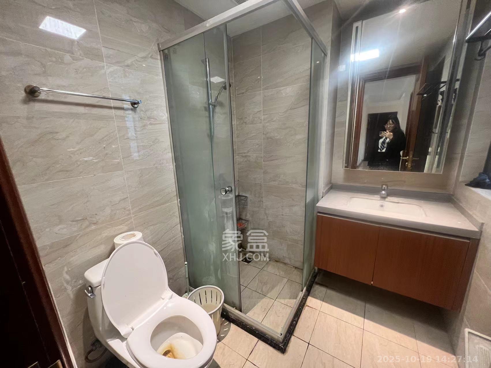 恒大国际广场  3室2厅1卫    2500.0元/月室内图