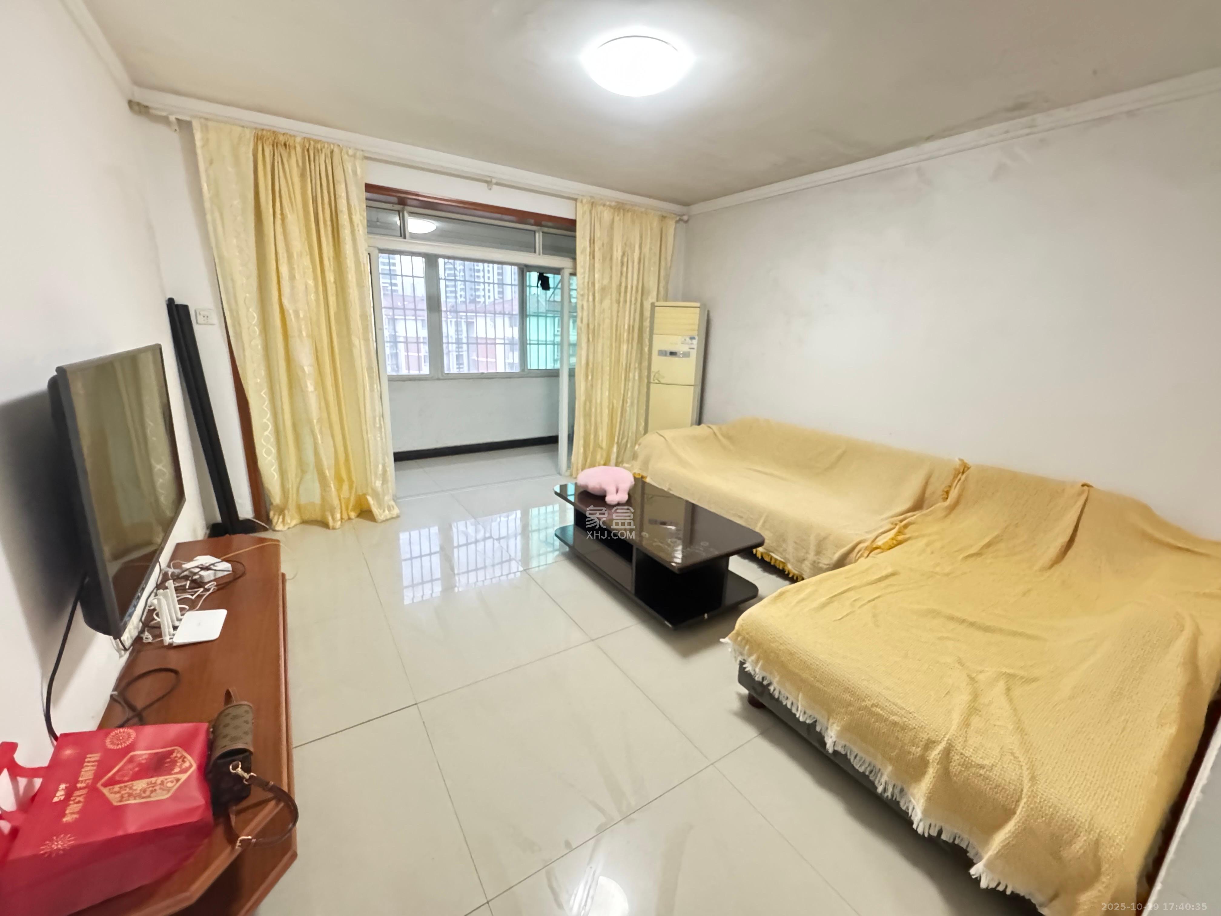 恩瑞麓山名园（龙王港小区）  2室1厅1卫    2000.0元/月