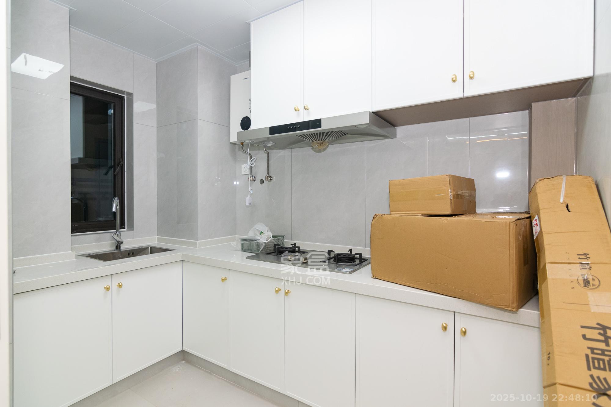 美的翰城  3室2厅2卫    69.8万厨房