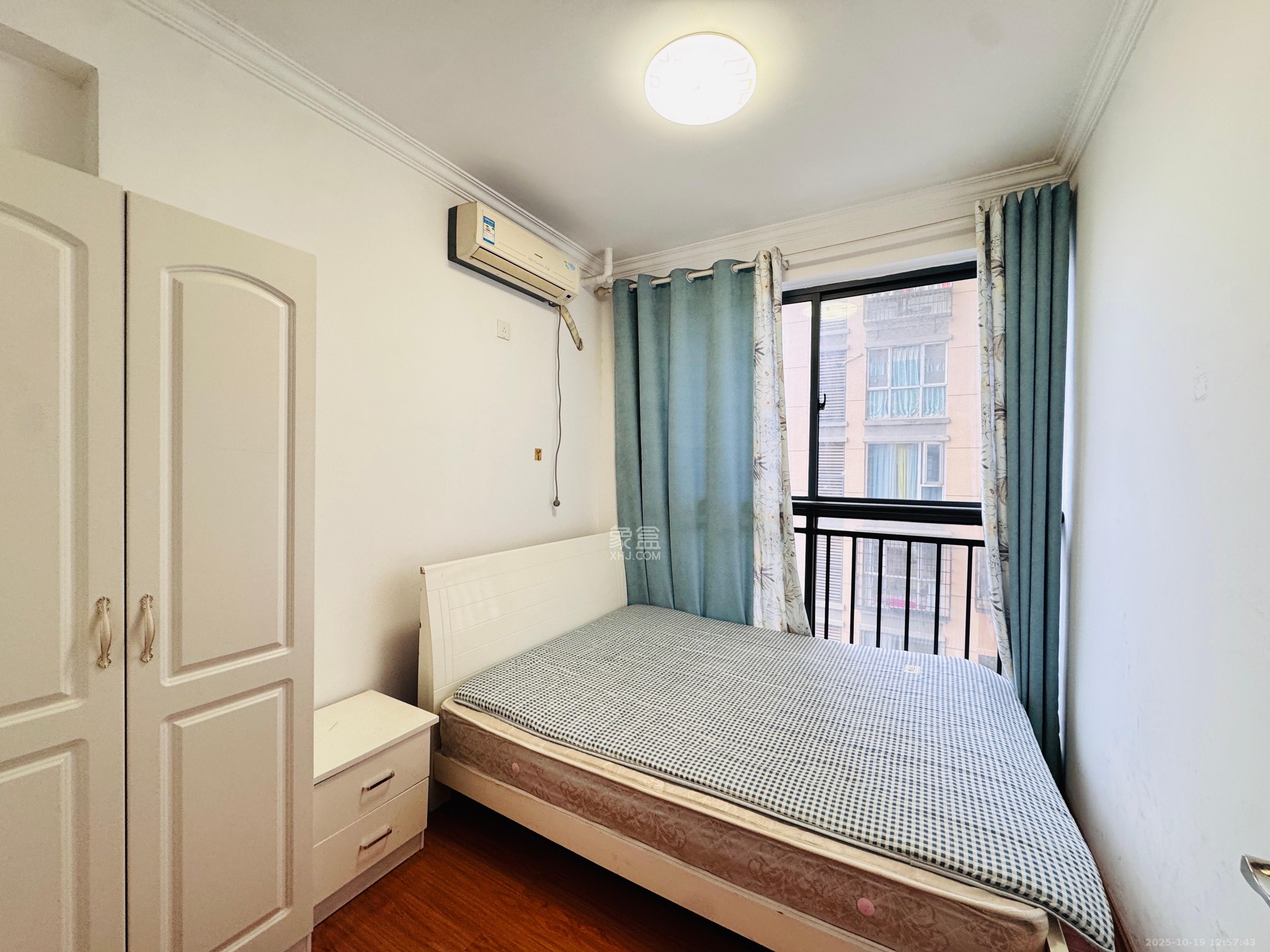 潇湘奥林匹克花园 3室2厅1卫 2180.0元/月 潇湘奥林匹克花园 3室2厅1卫 2180.0元/月室内图