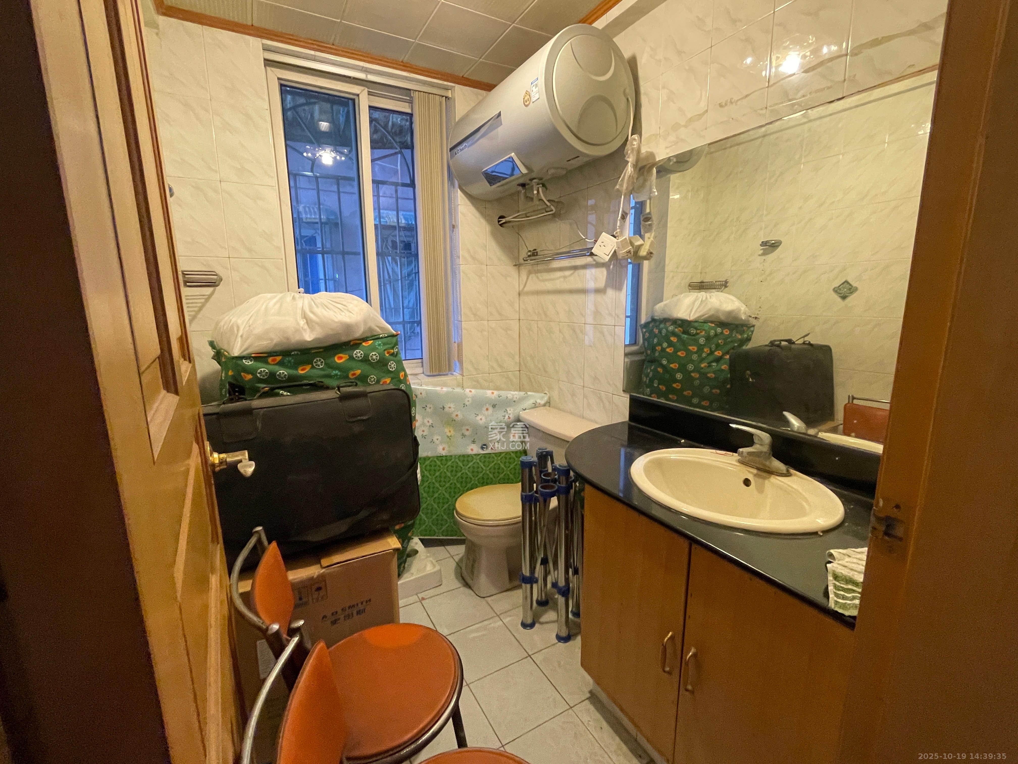 华盛花园  3室2厅2卫    2600.0元/月 华盛花园  3室2厅2卫    2600.0元/月室内图