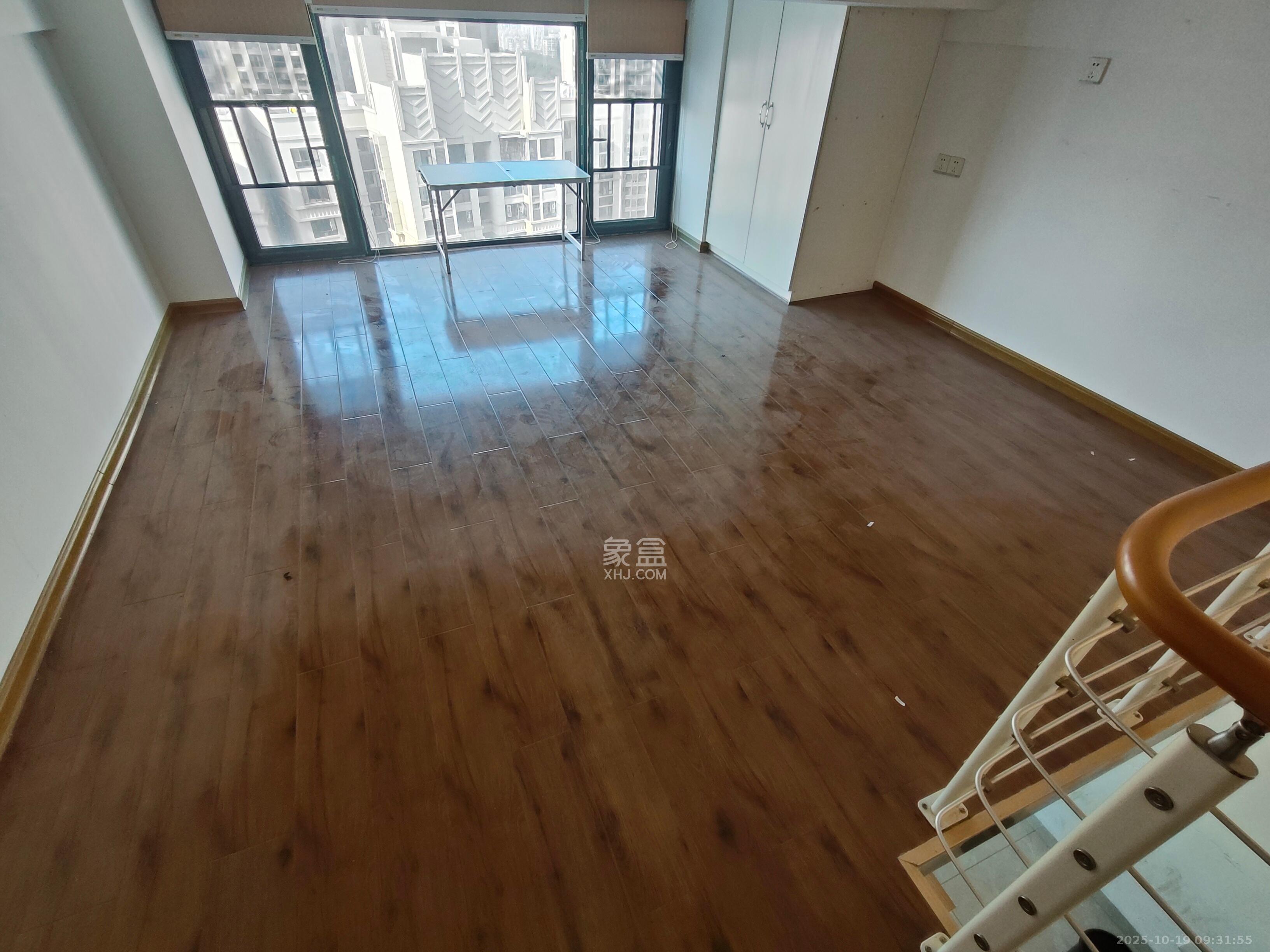 金科时代中心  1室1厅1卫    1500.0元/月室内图