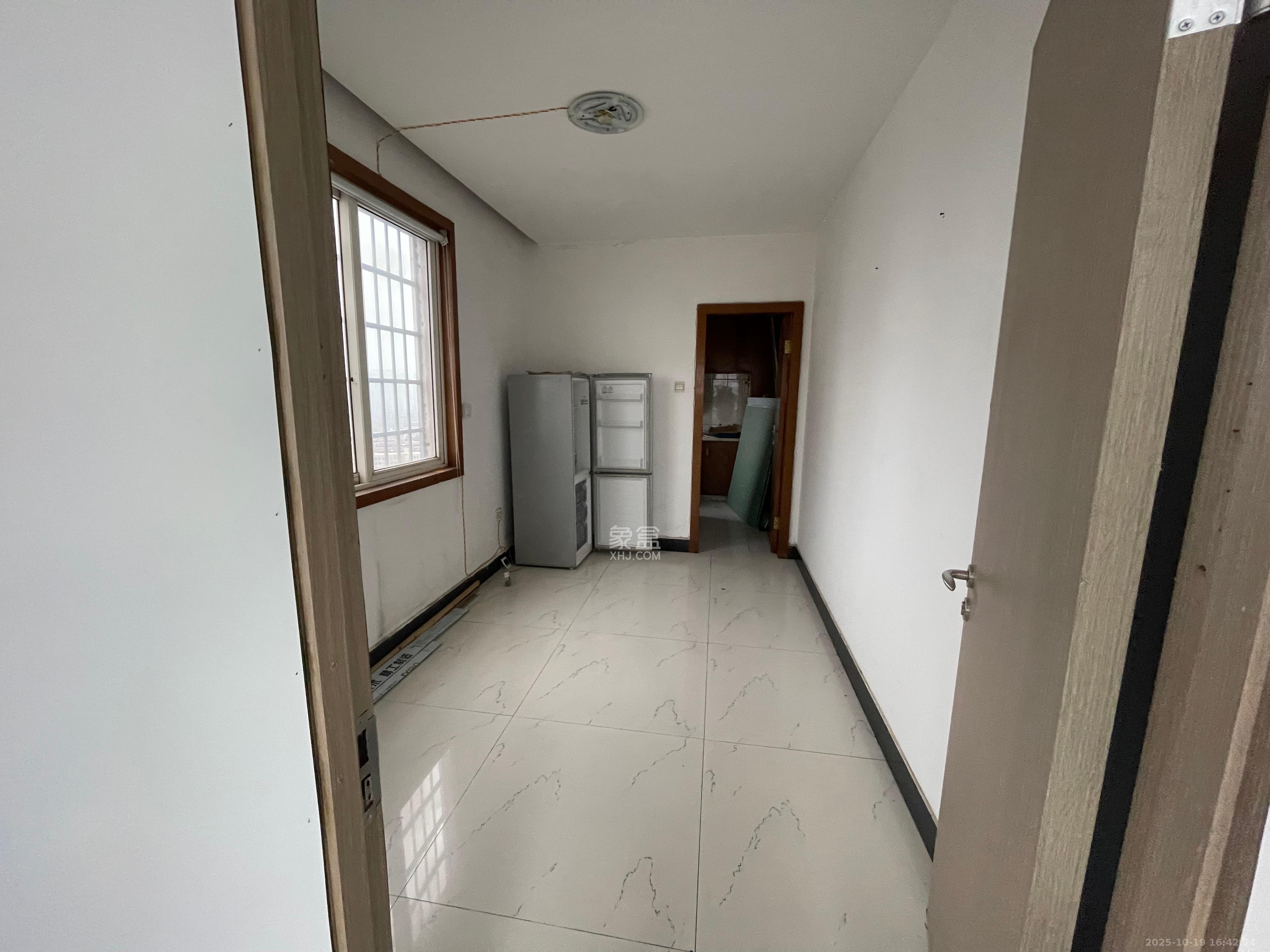 中扬大厦  5室1厅1卫    4500.0元/月室内图