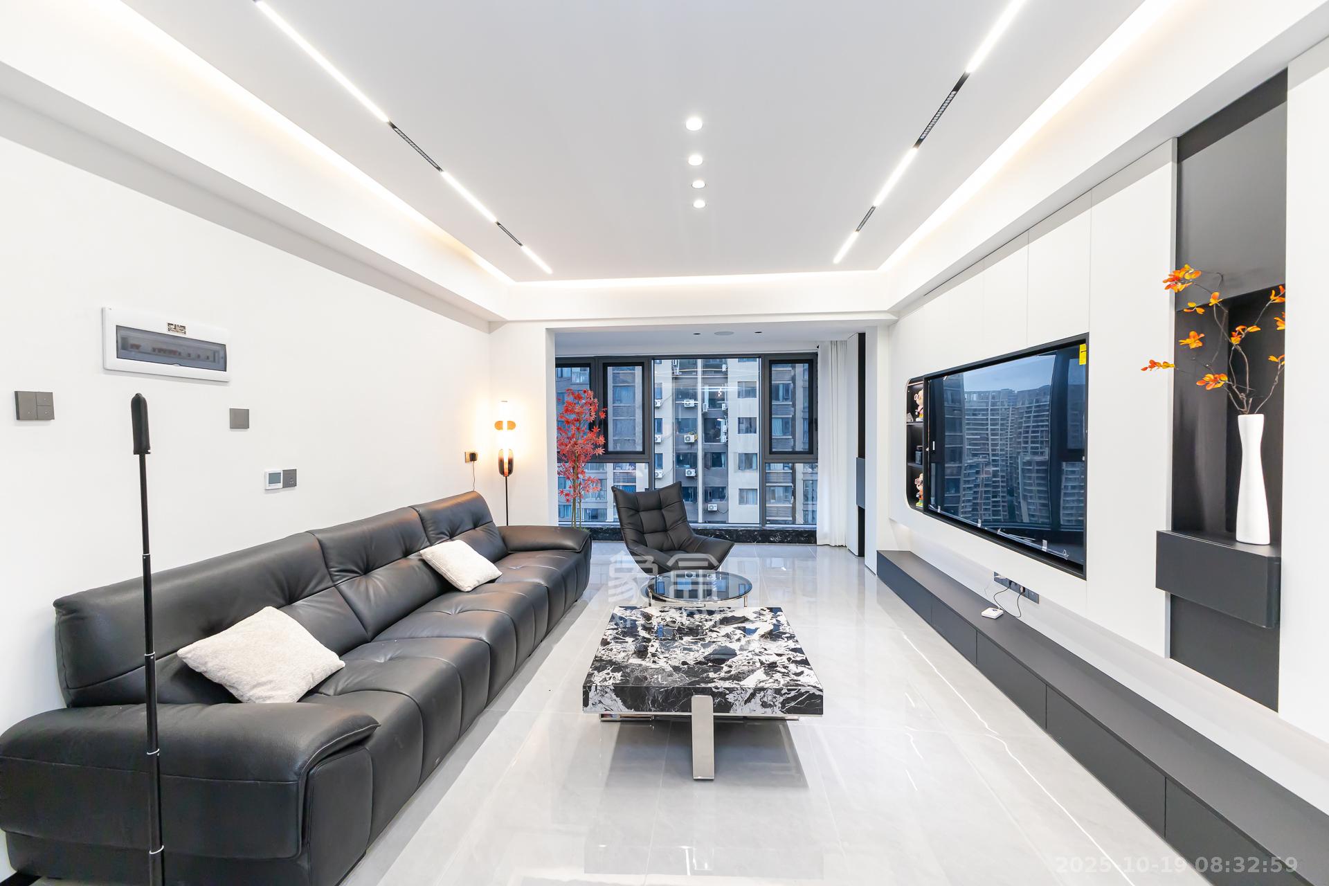 勤诚达境界城 4室2厅2卫 112.8万 勤诚达境界城 4室2厅2卫 112.8万客厅