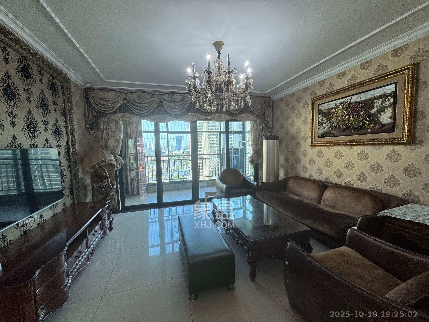 恒大雅苑  4室2厅2卫    4000.0元/月 恒大雅苑  4室2厅2卫    4000.0元/月室内图