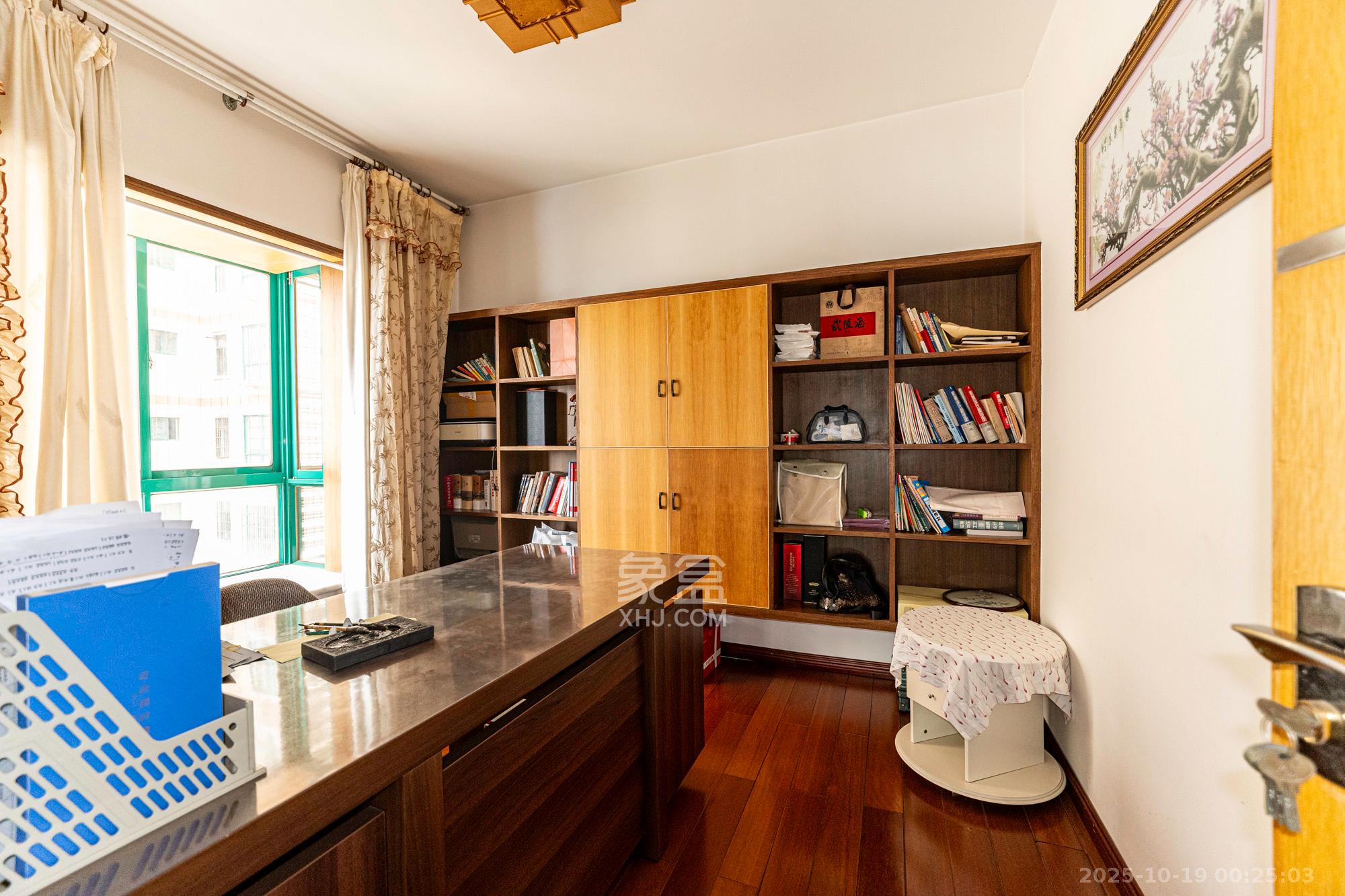 明城公寓  4室2厅2卫    89.8万其他