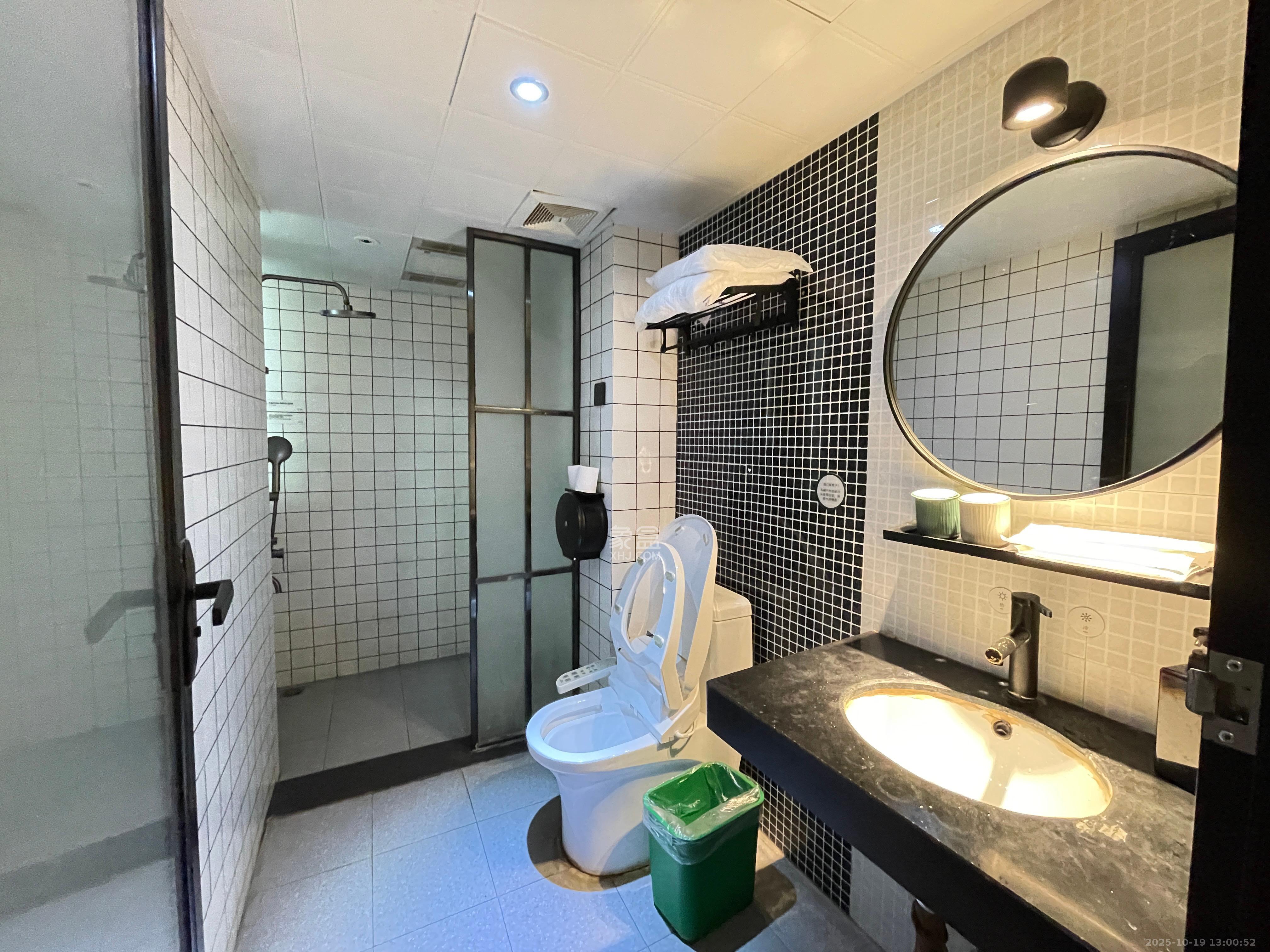 银轩铭誉（四海怡家）  1室1厅1卫    1500.0元/月室内图