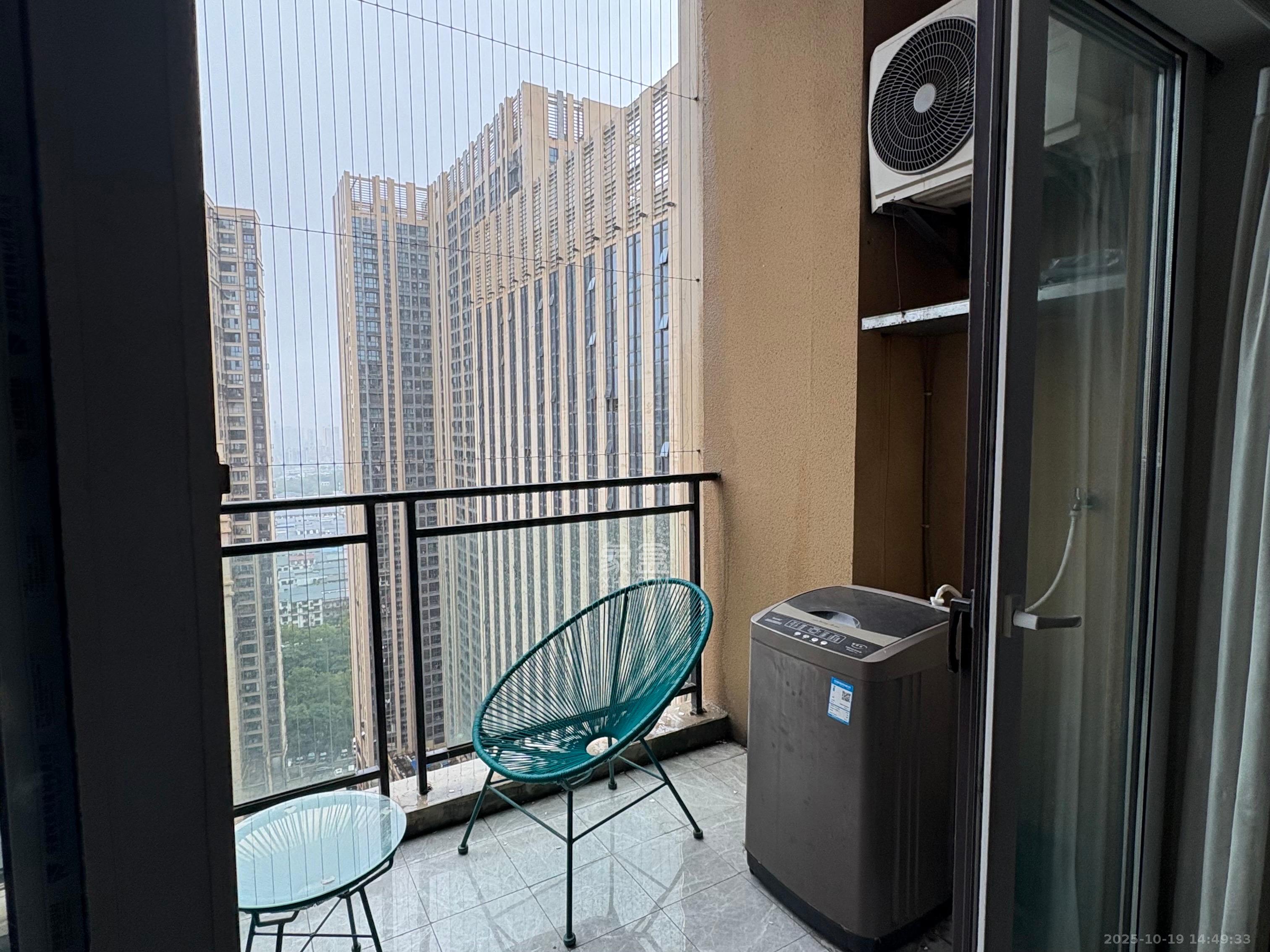 金科时代中心  1室0厅0卫    1600.0元/月室内图