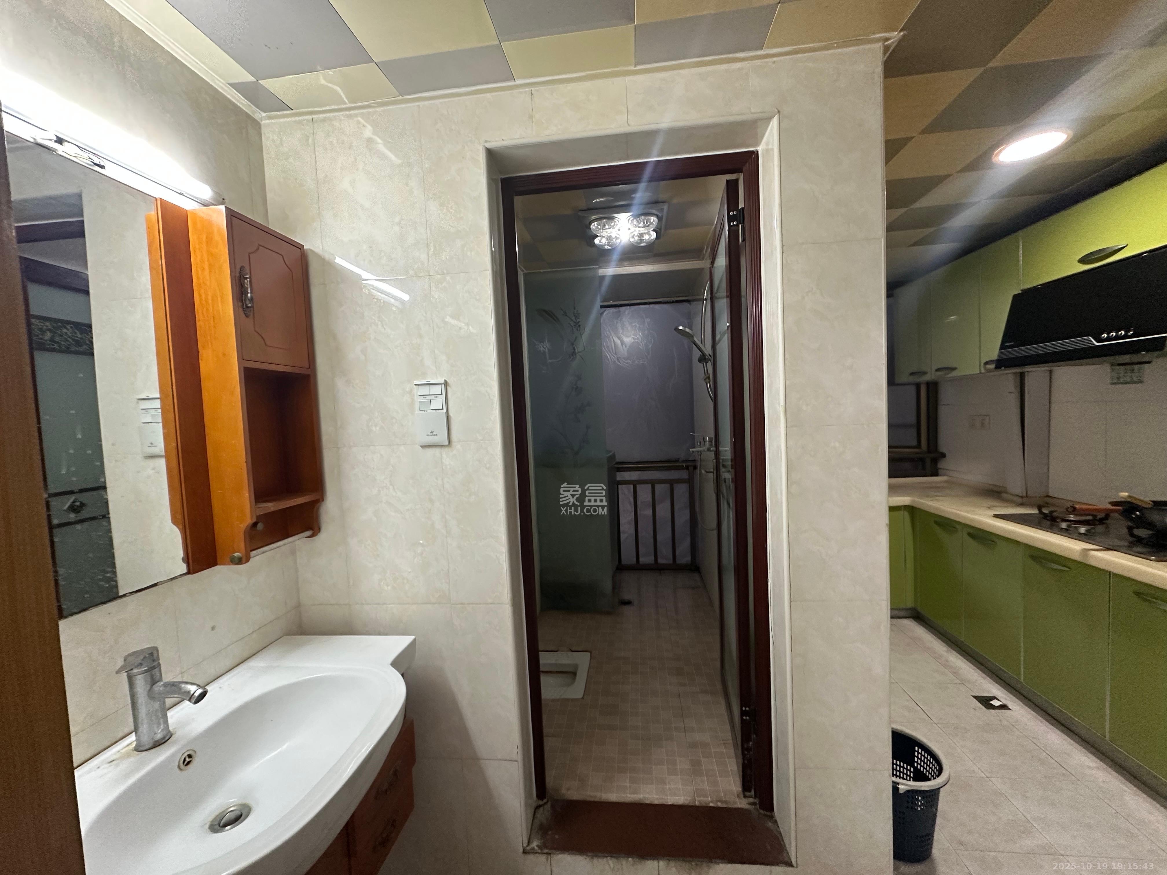 东上一品  1室0厅0卫    2600.0元/月室内图