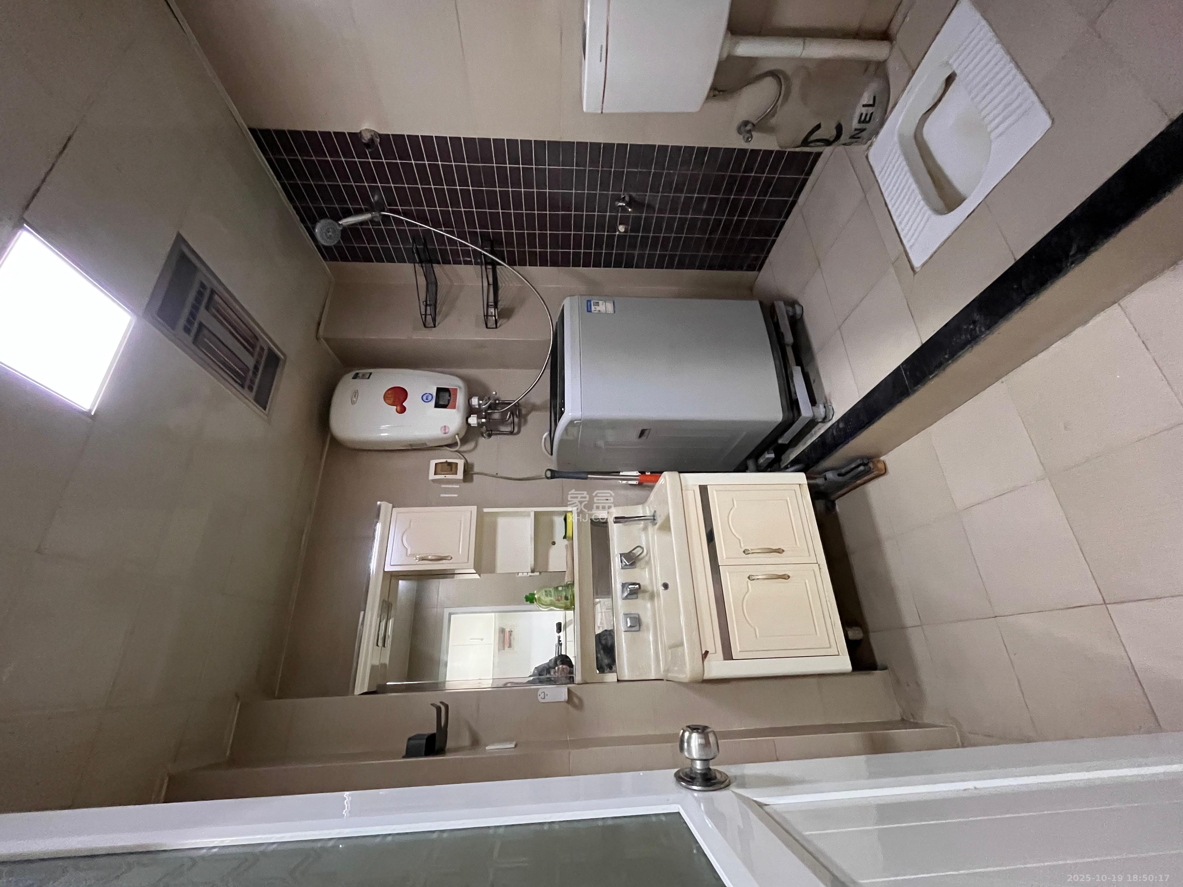 蓝湾国际广场  1室1厅1卫    1500.0元/月室内图