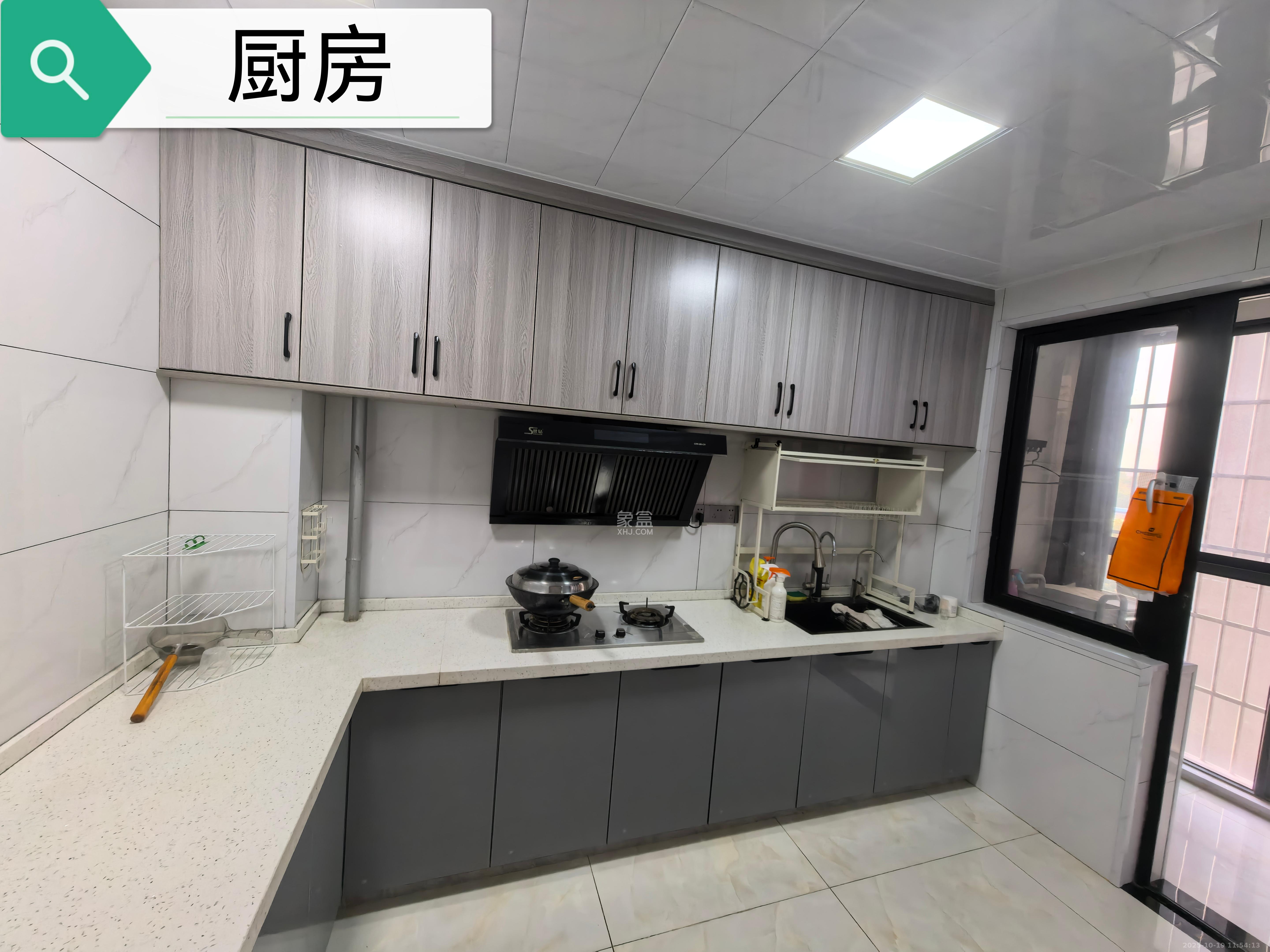上品嘉府（湘核勘院佳园）  3室2厅2卫    1700.0元/月室内图