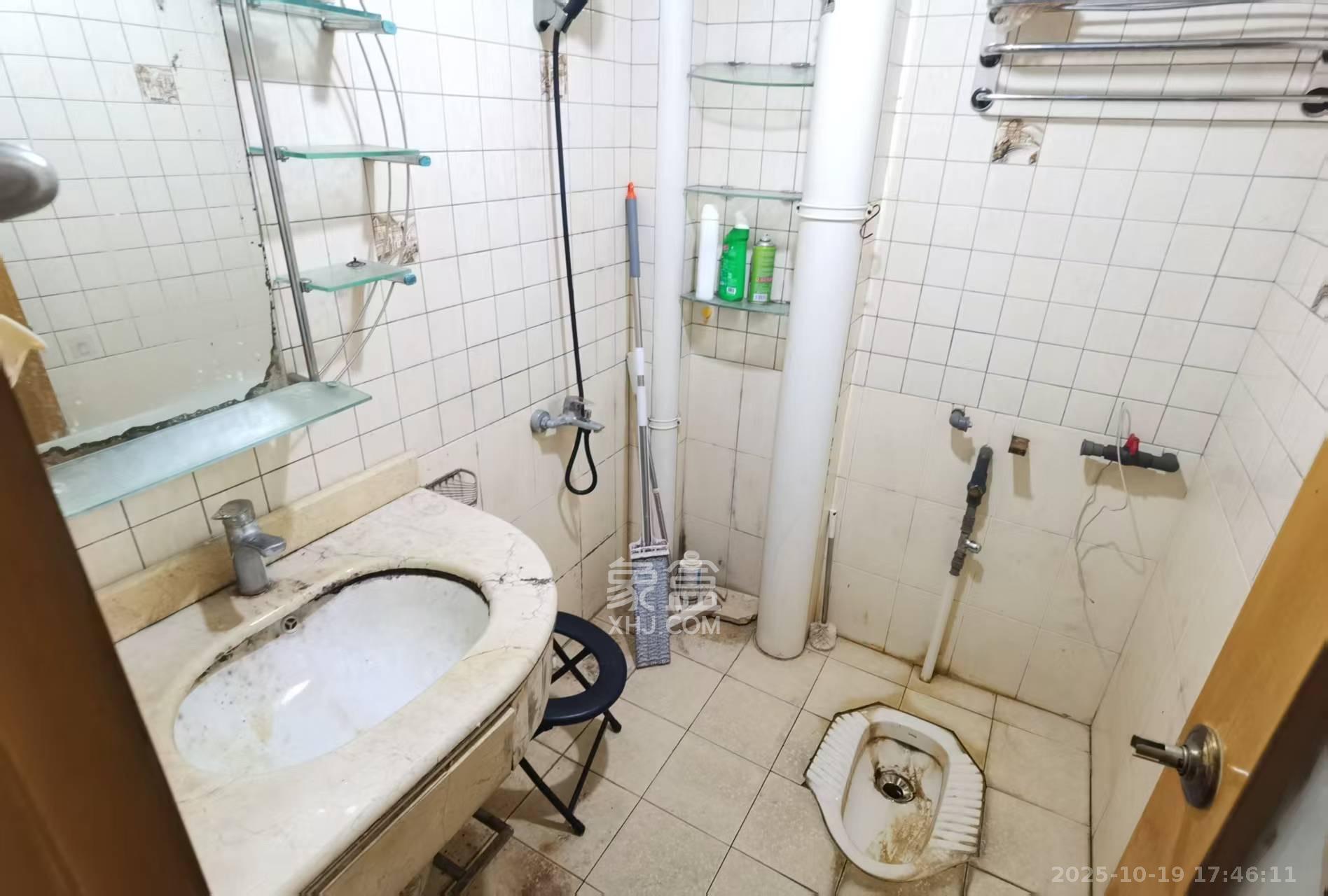 汇城花园  2室2厅1卫    2308.0元/月 汇城花园  2室2厅1卫    2308.0元/月室内图