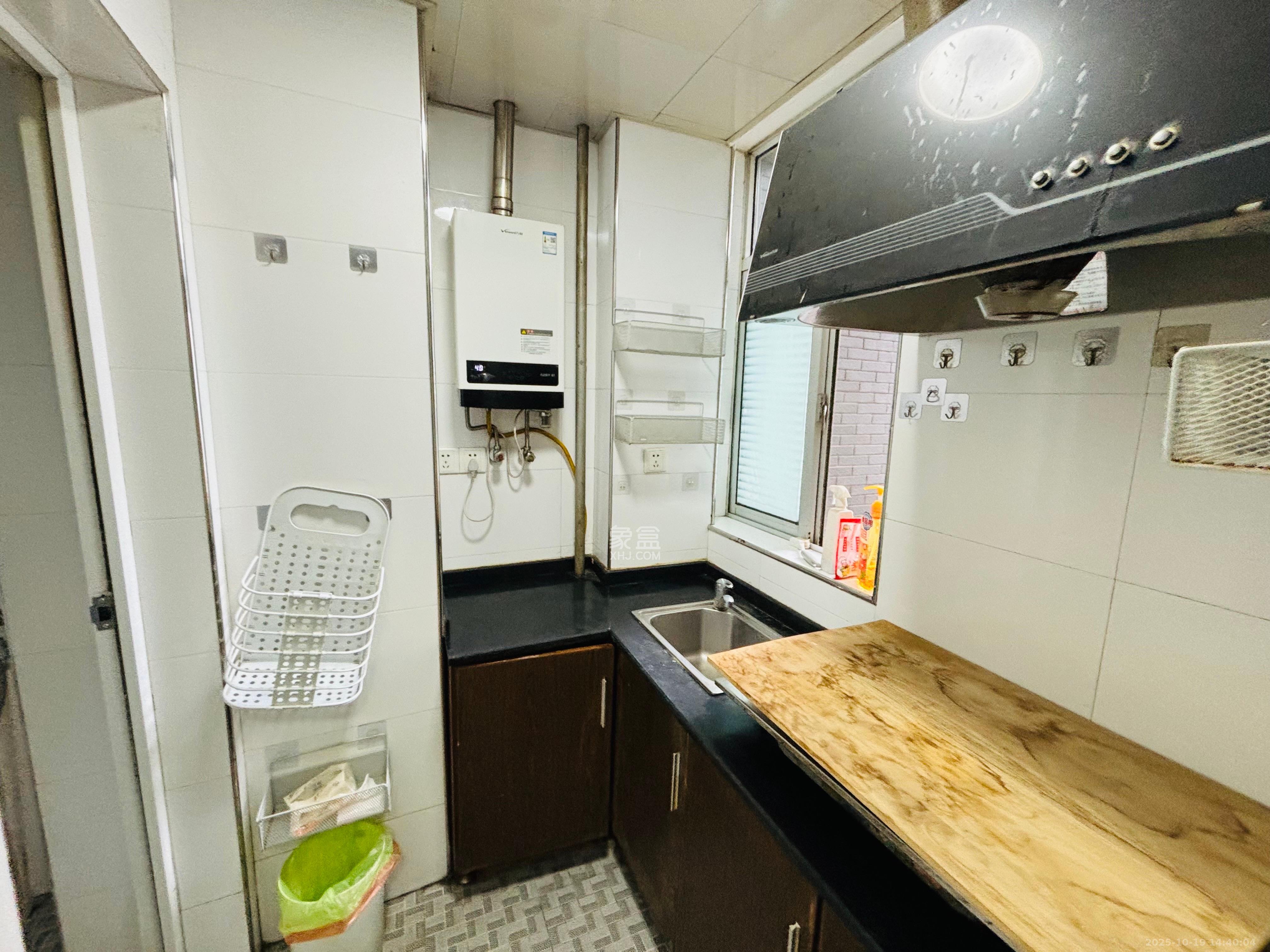 景泰雅苑(景江融城)  1室0厅0卫    1500.0元/月 景泰雅苑(景江融城)  1室0厅0卫    1500.0元/月室内图