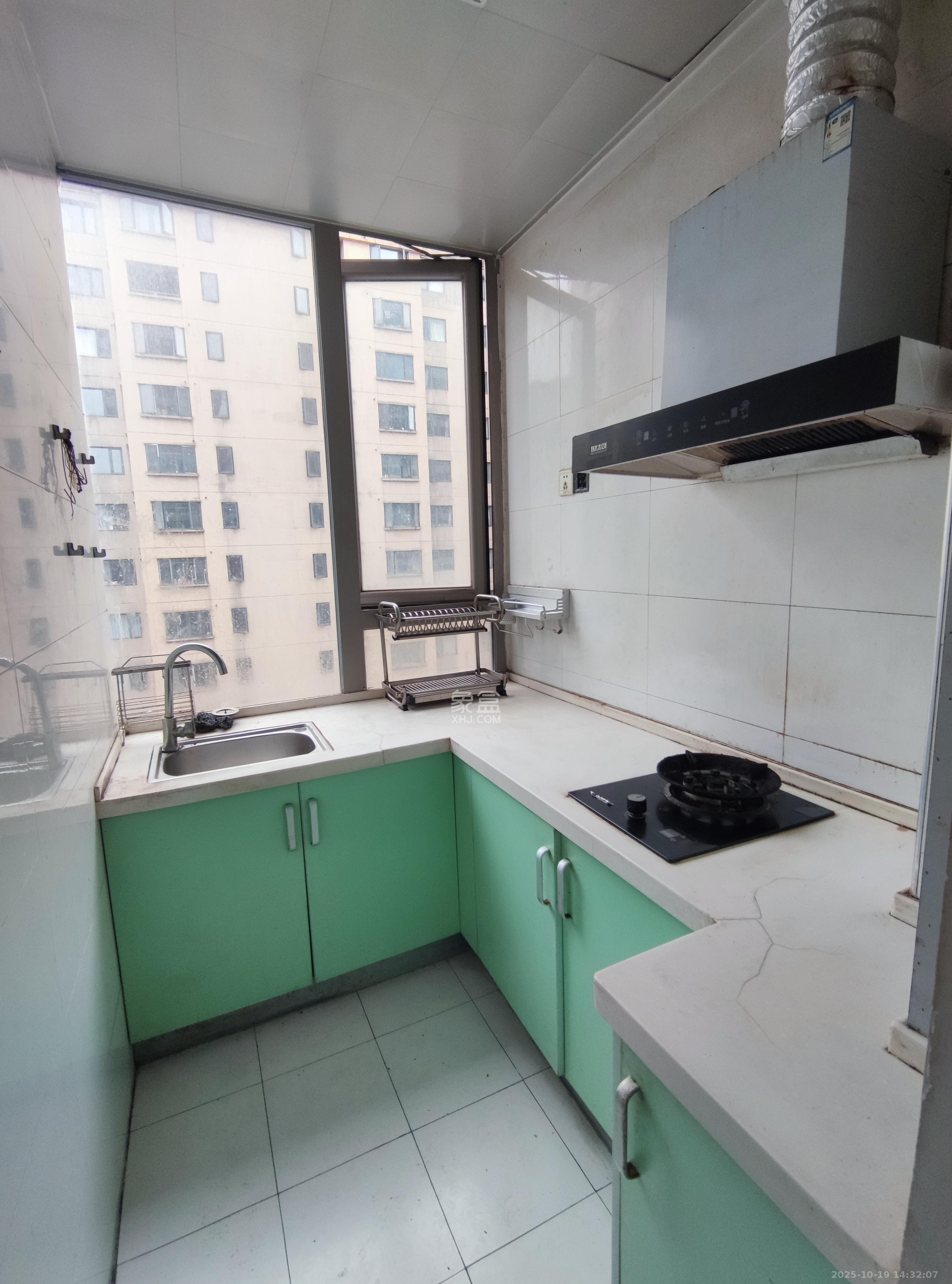 怡海星城 1室1厅1卫 1150.0元/月 怡海星城 1室1厅1卫 1150.0元/月室内图