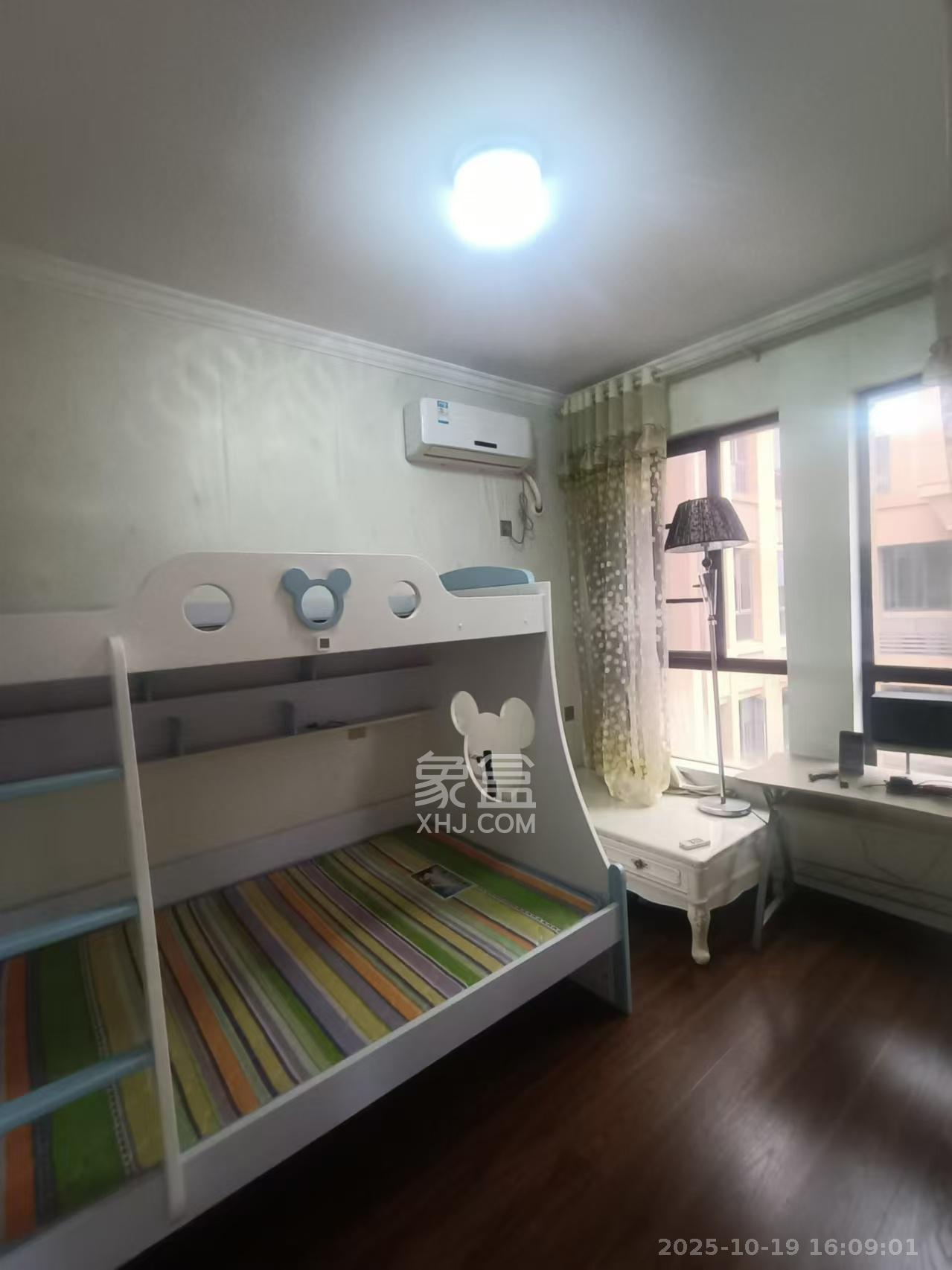 奥林匹克花园贡院三期  2室1厅1卫    2500.0元/月 奥林匹克花园贡院三期  2室1厅1卫    2500.0元/月室内图