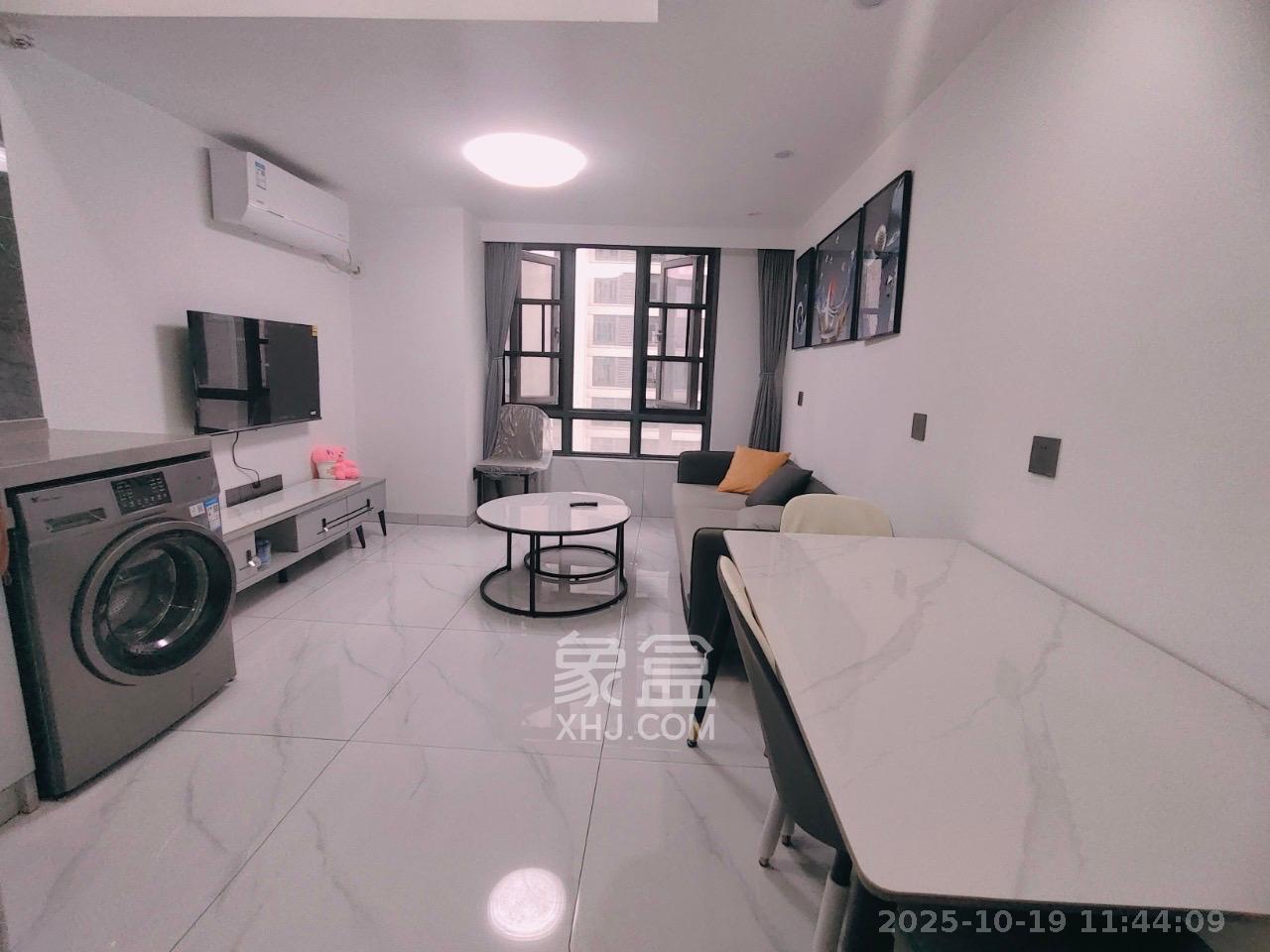 清控湖山雅居北区  2室1厅1卫    2000.0元/月室内图