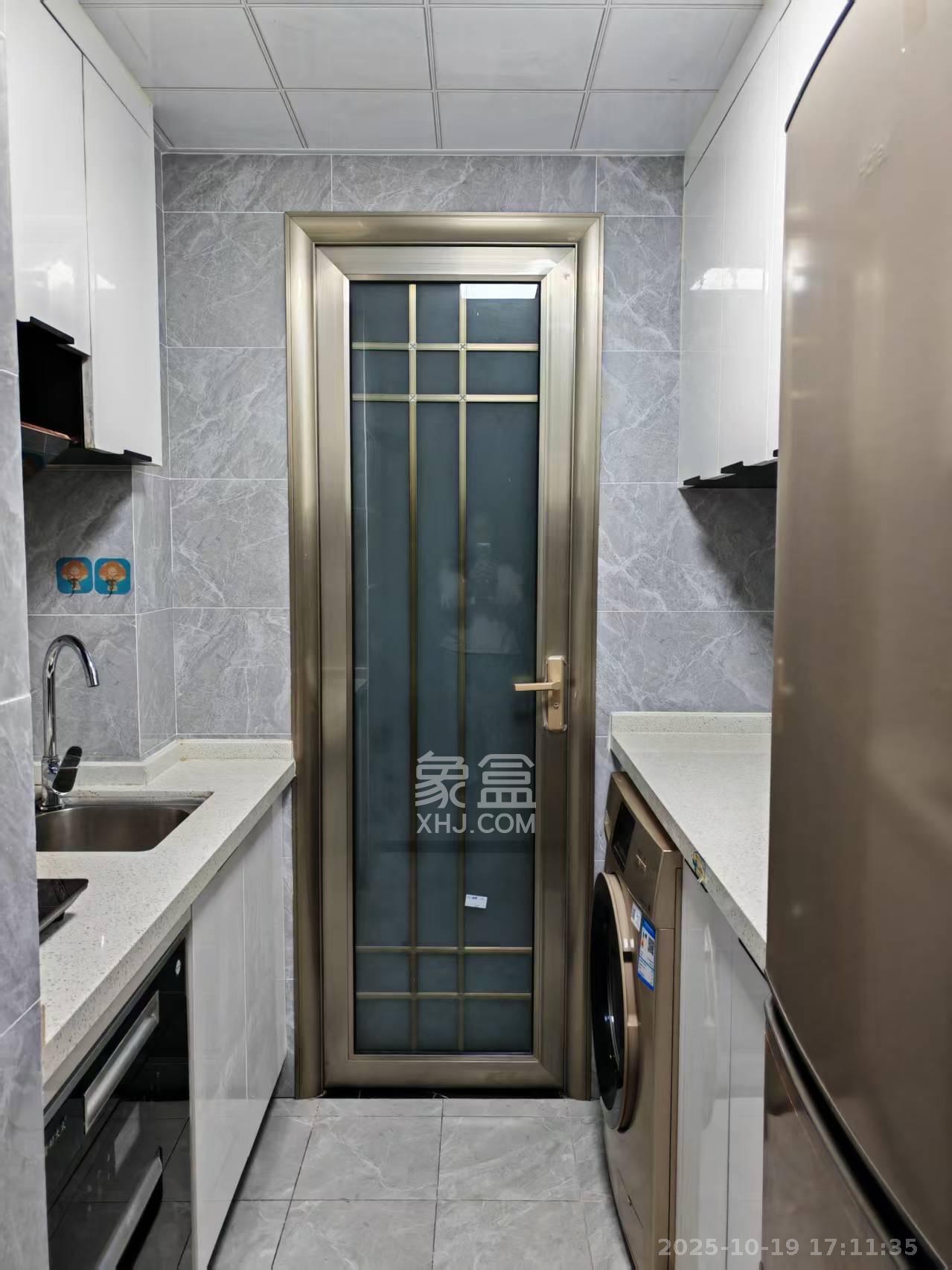 天心白沙里  1室1厅1卫    2200.0元/月 天心白沙里  1室1厅1卫    2200.0元/月室内图