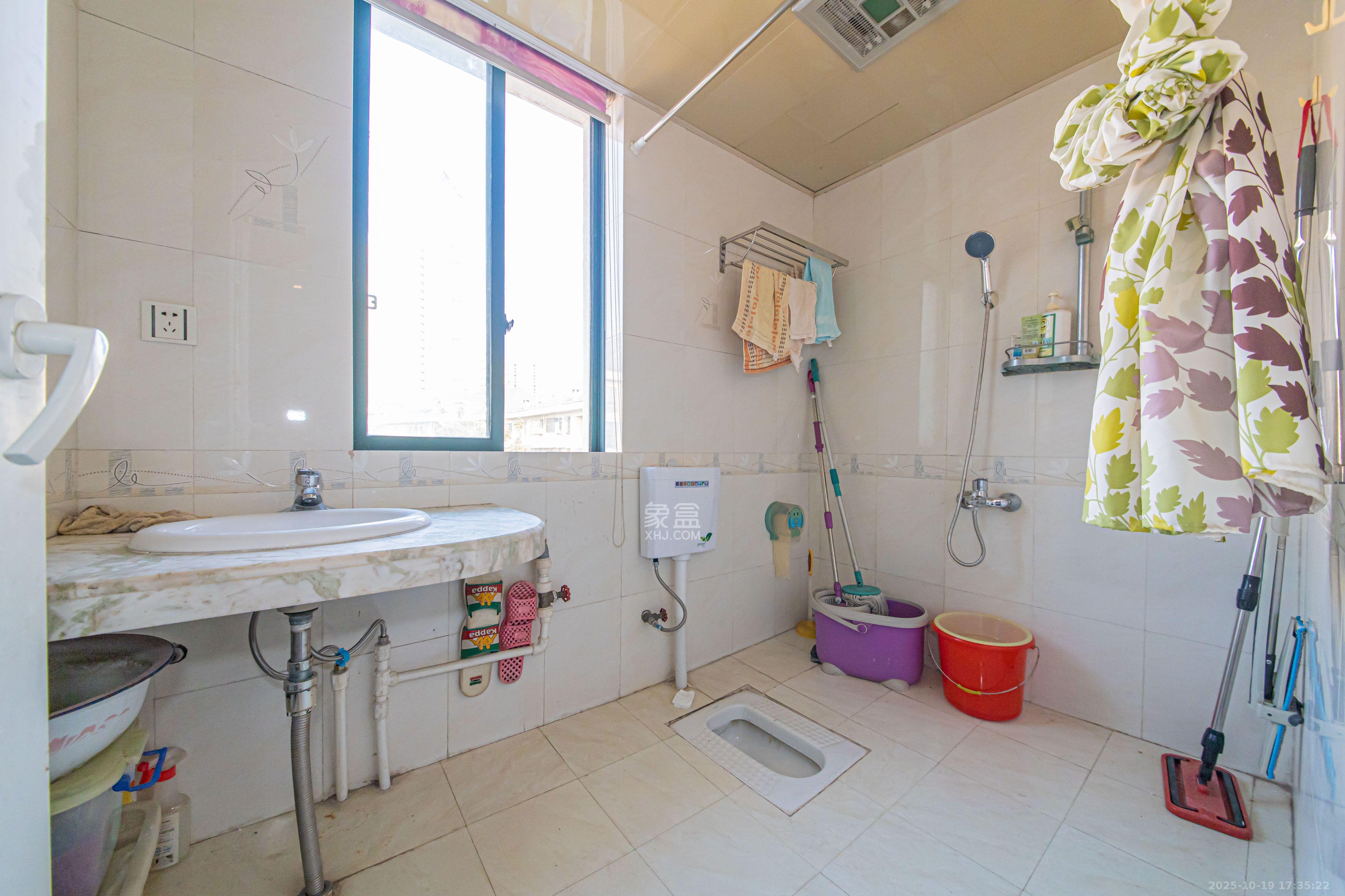 盛世康城  4室3厅3卫    1700.0元/月室内图