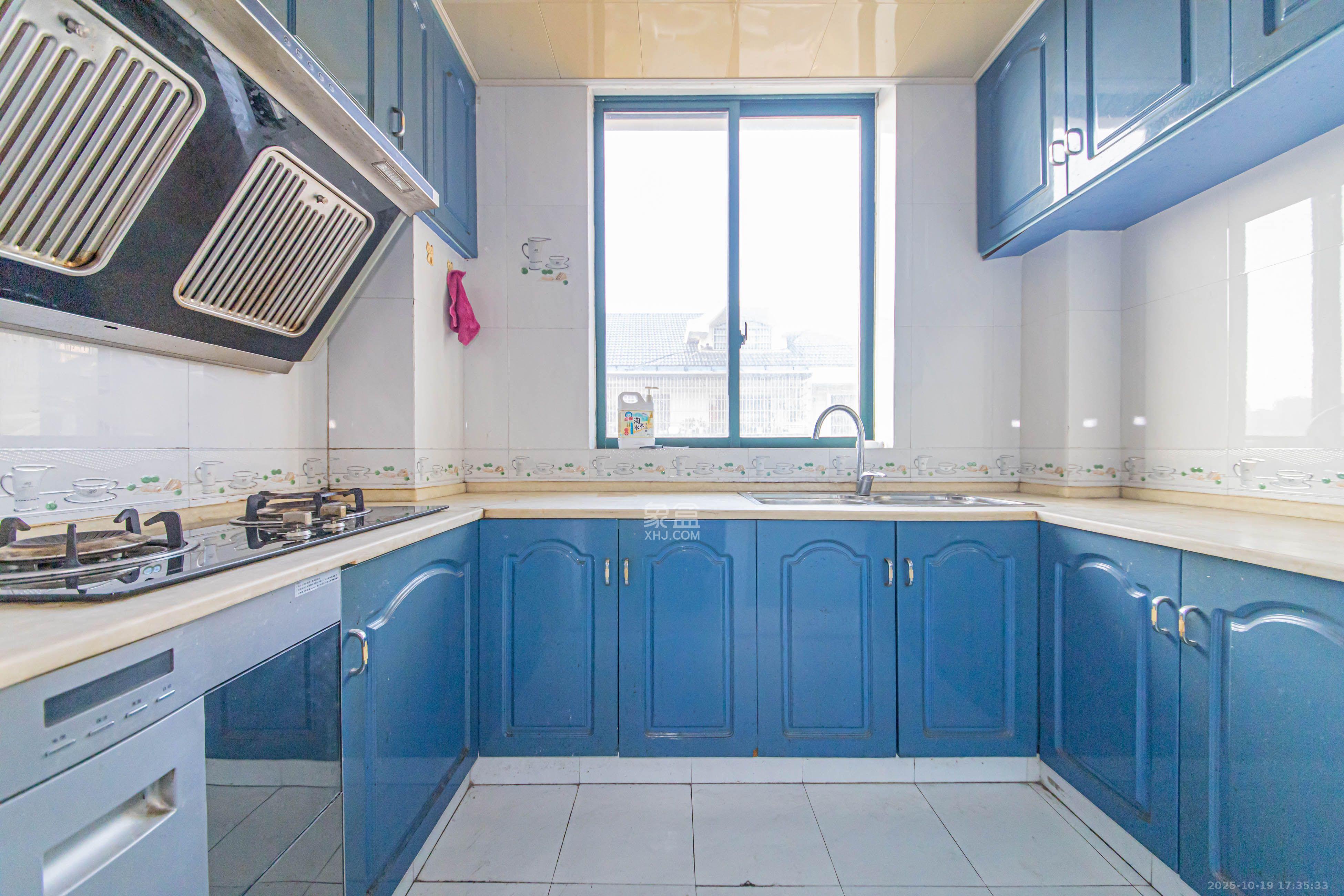 盛世康城  4室3厅3卫    1700.0元/月室内图