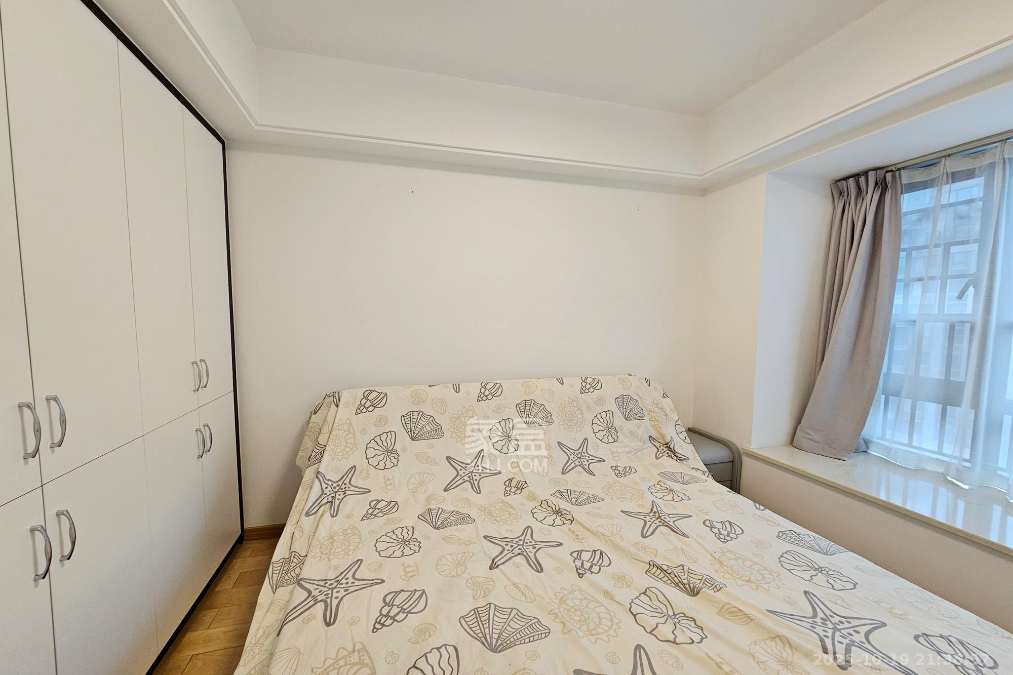 明昇壹城（明昇时代广场）一期  4室2厅2卫    260.0万卧室