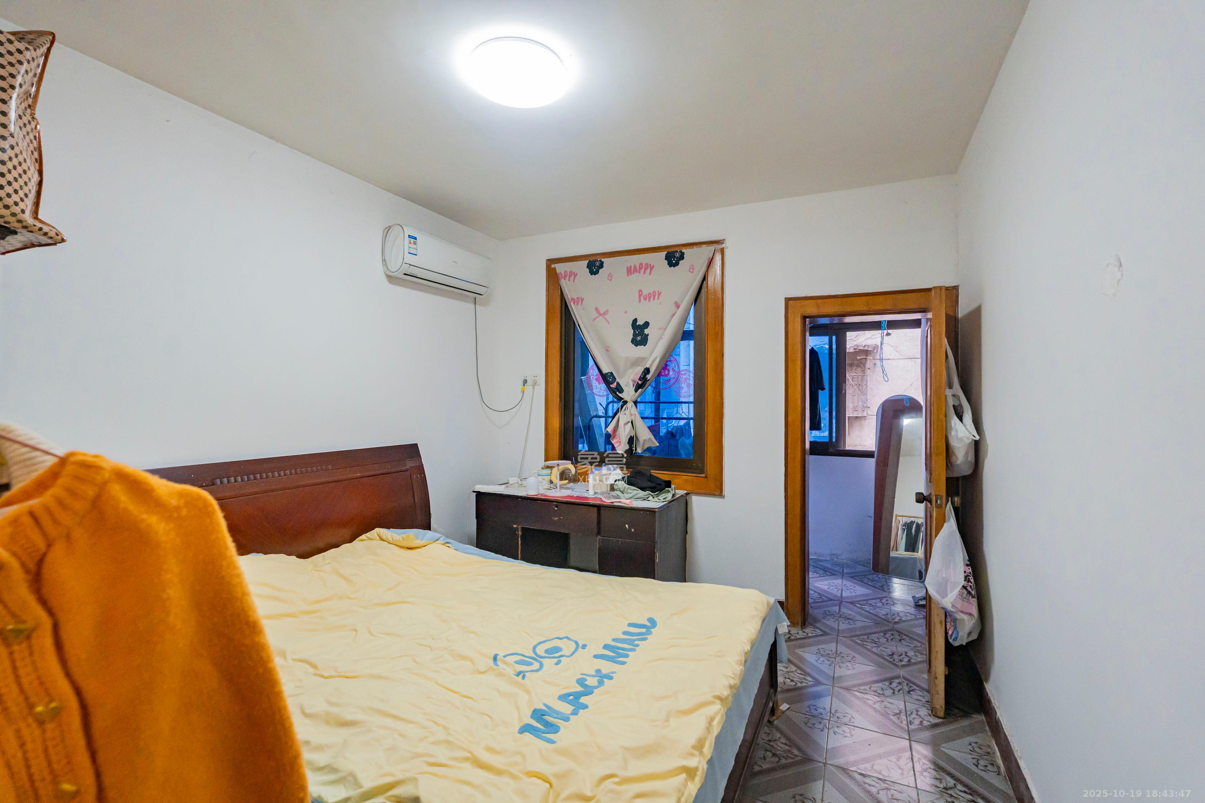 下麻园岭散盘  2室1厅1卫    45.0万卧室