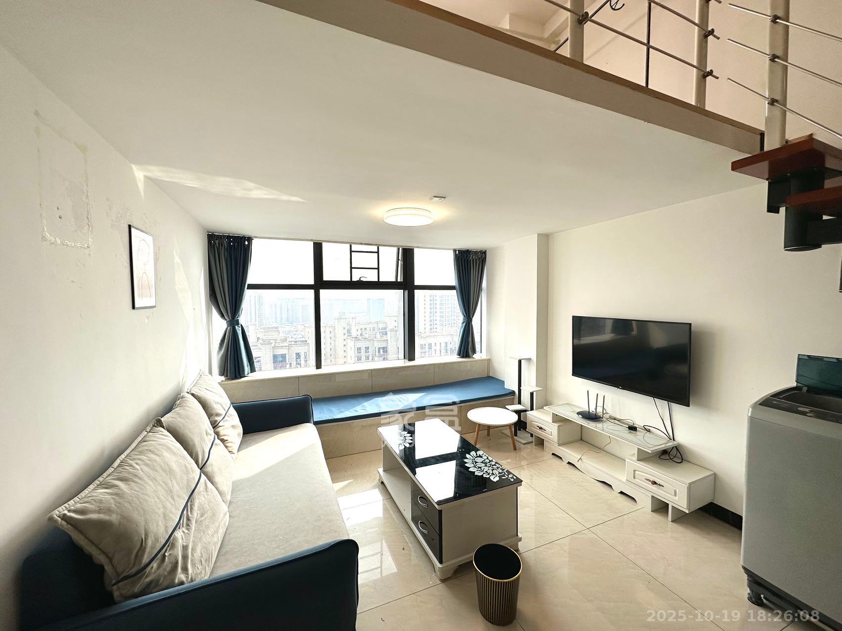 裕天国际商汇中心  1室0厅0卫    1500.0元/月