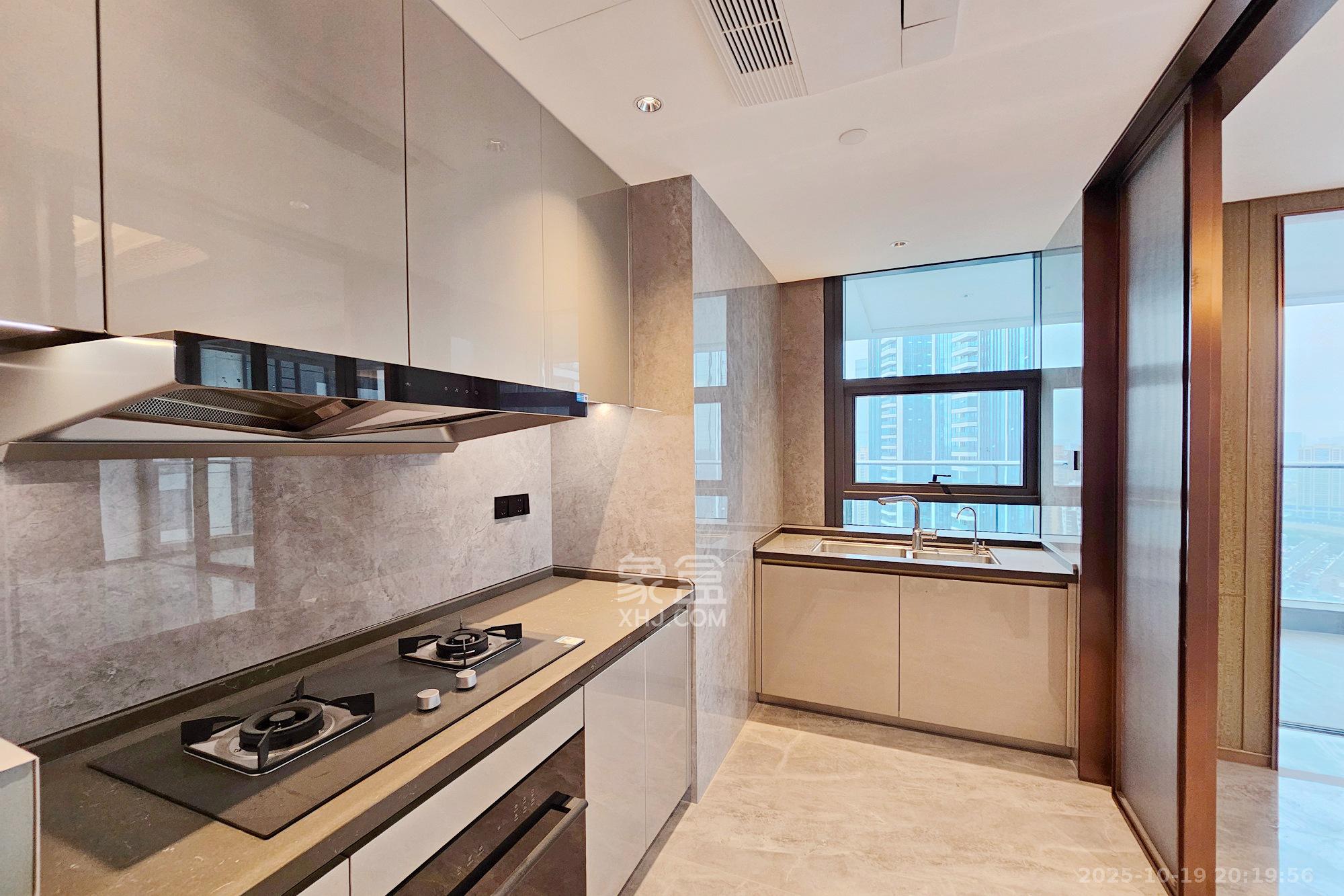 运达中央广场三期  4室2厅3卫    517.0万 运达中央广场三期  4室2厅3卫    517.0万其他