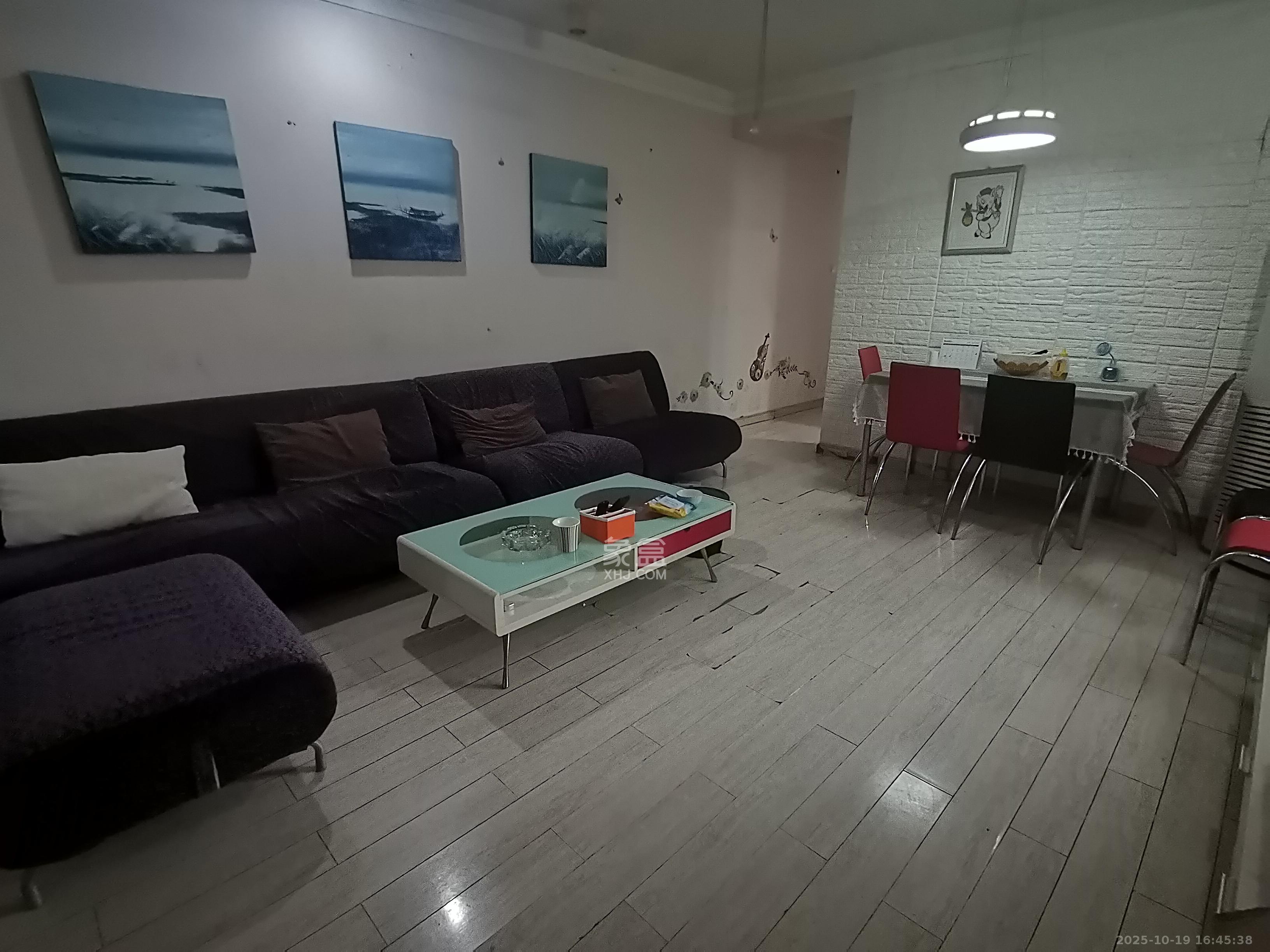 华韵07  2室1厅1卫    2000.0元/月室内图