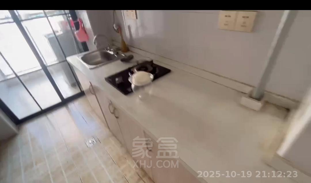 栗雨香堤 1室1厅1卫 1300.0元/月 栗雨香堤 1室1厅1卫 1300.0元/月室内图