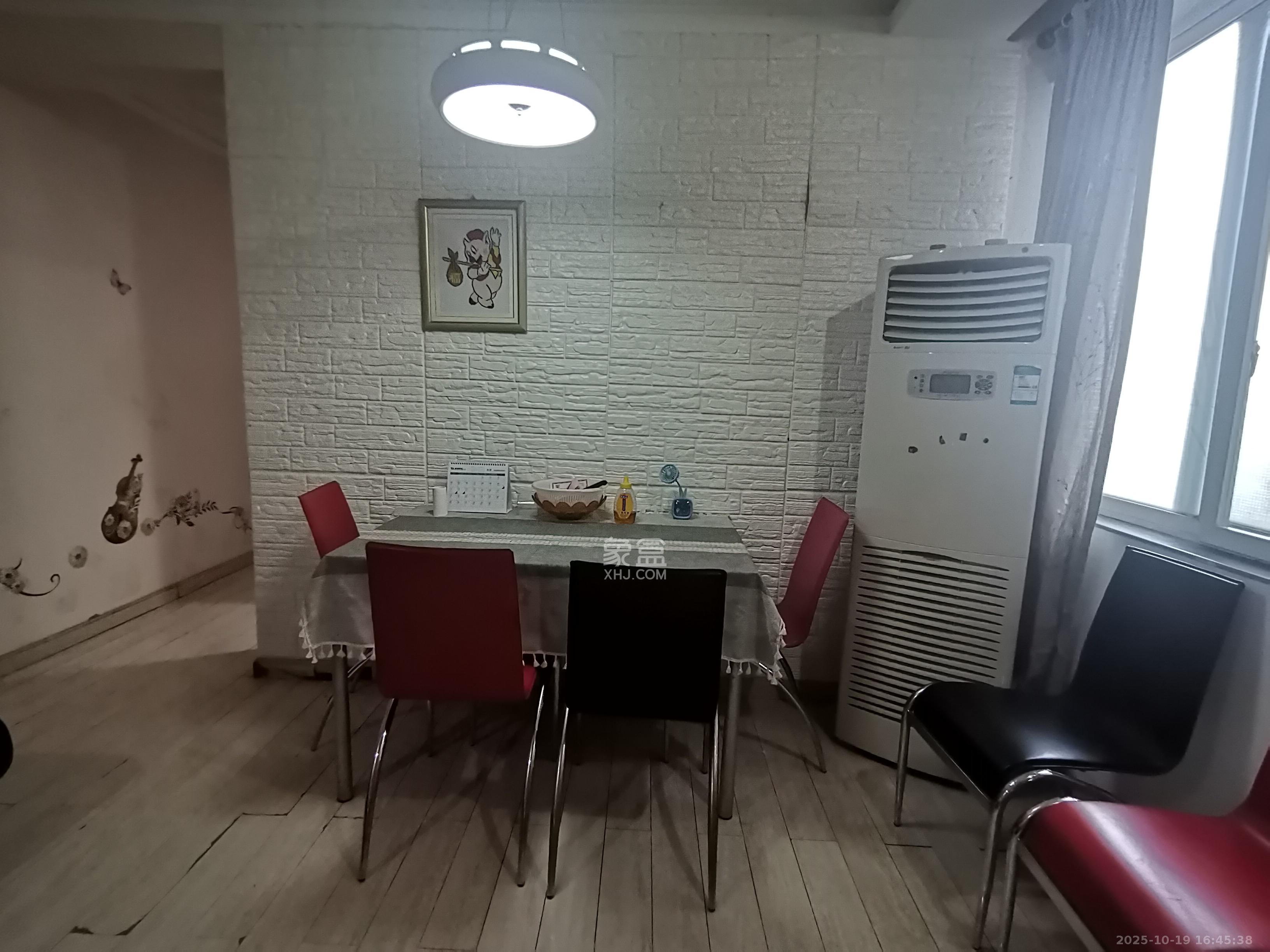 华韵07  2室1厅1卫    2000.0元/月 华韵07  2室1厅1卫    2000.0元/月室内图