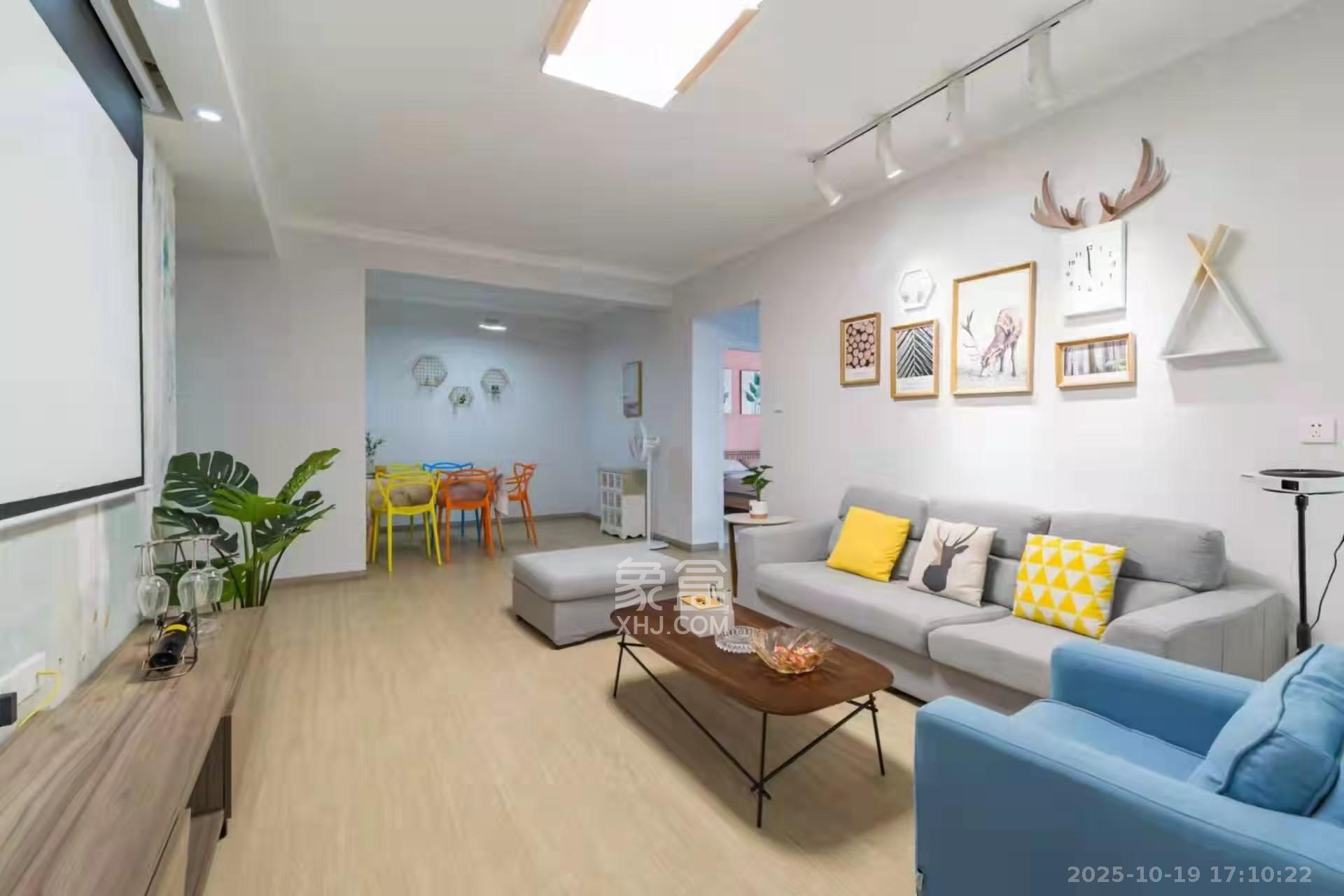 金麓西岸和苑  3室2厅1卫    3000.0元/月 金麓西岸和苑  3室2厅1卫    3000.0元/月