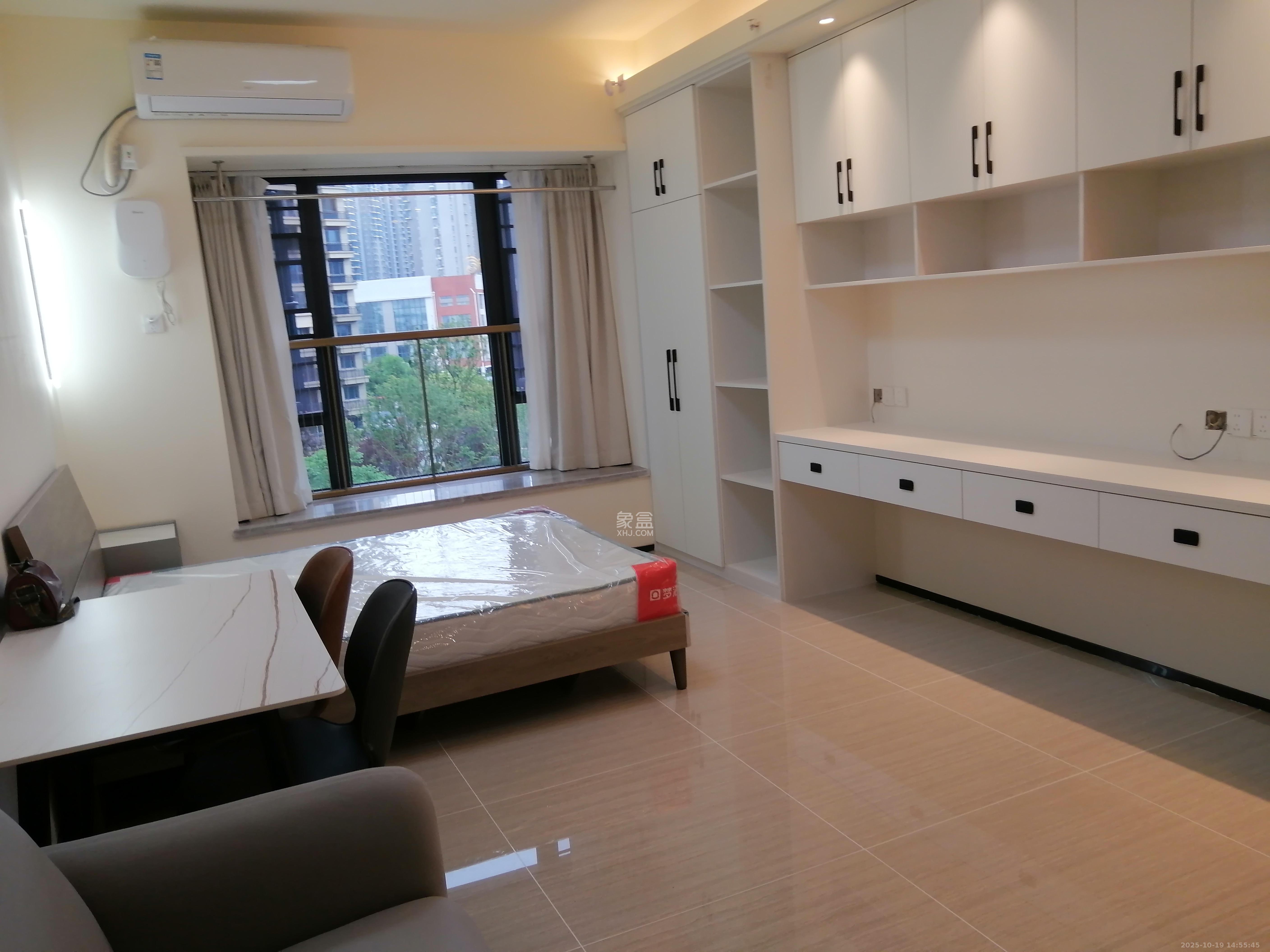 恒大清澜苑(恒大御景半岛四期) 1室1厅1卫 1800.0元/月 恒大清澜苑(恒大御景半岛四期) 1室1厅1卫 1800.0元/月室内图