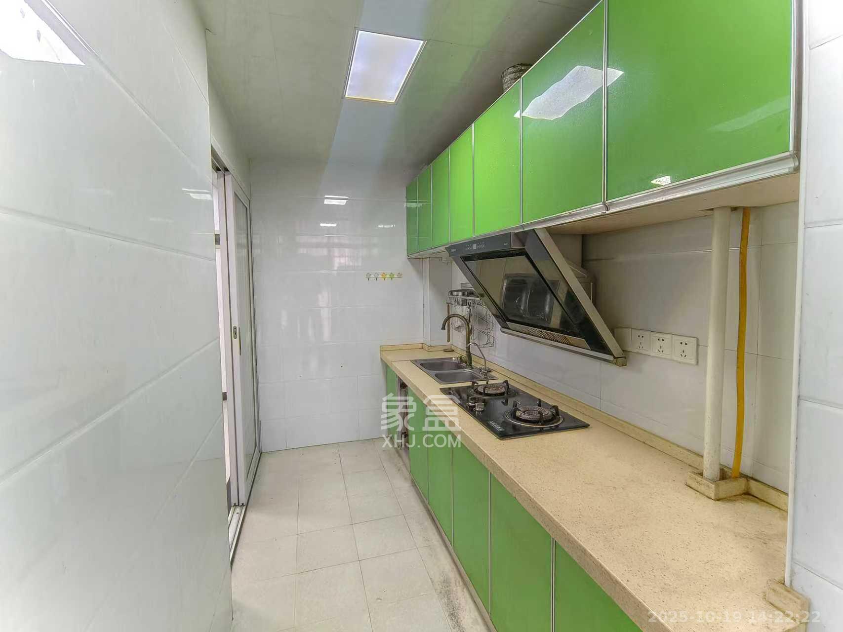 好望谷  3室2厅2卫    1800.0元/月室内图