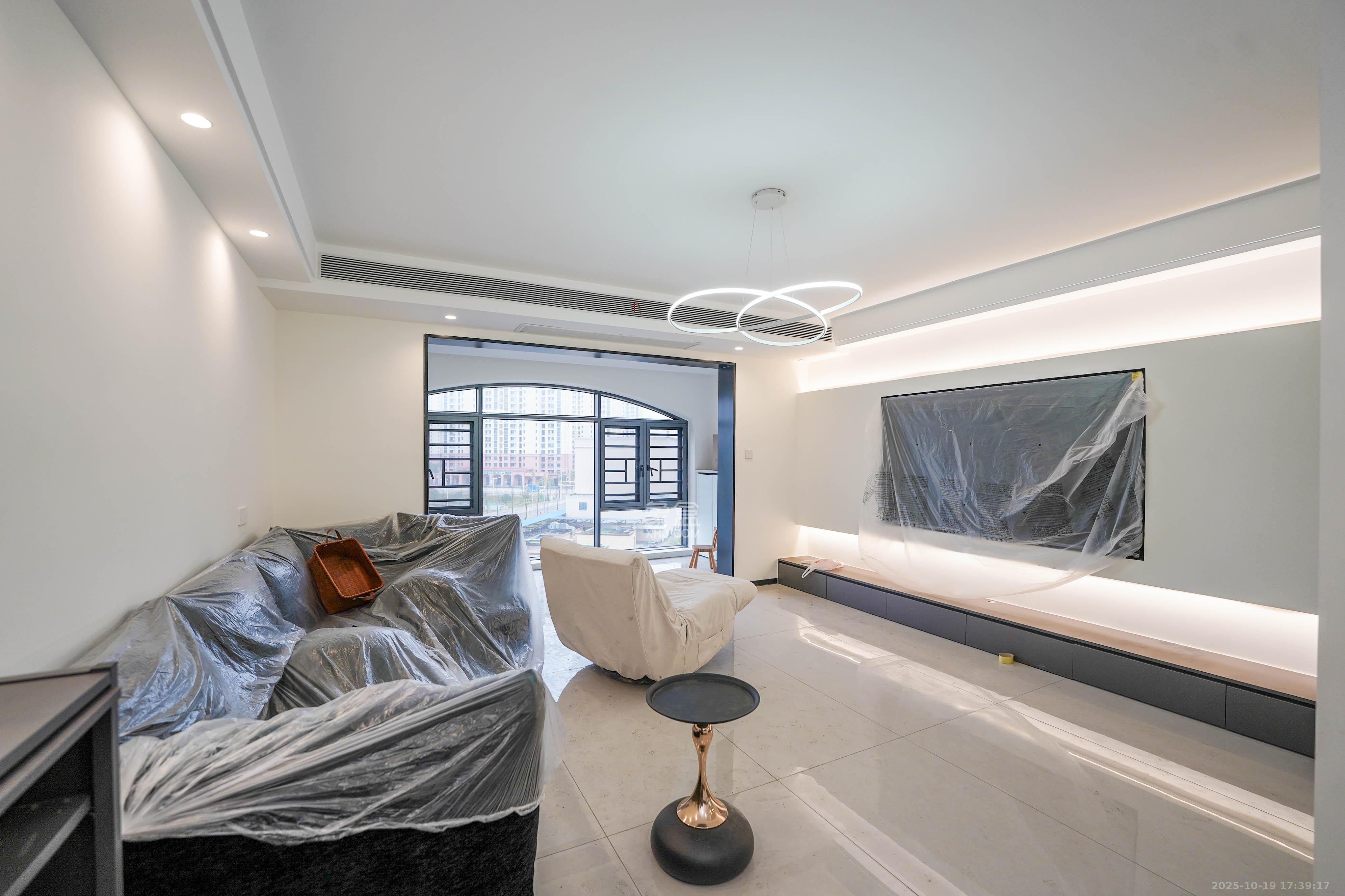 幸福庄园  5室2厅3卫    156.0万 幸福庄园  5室2厅3卫    156.0万