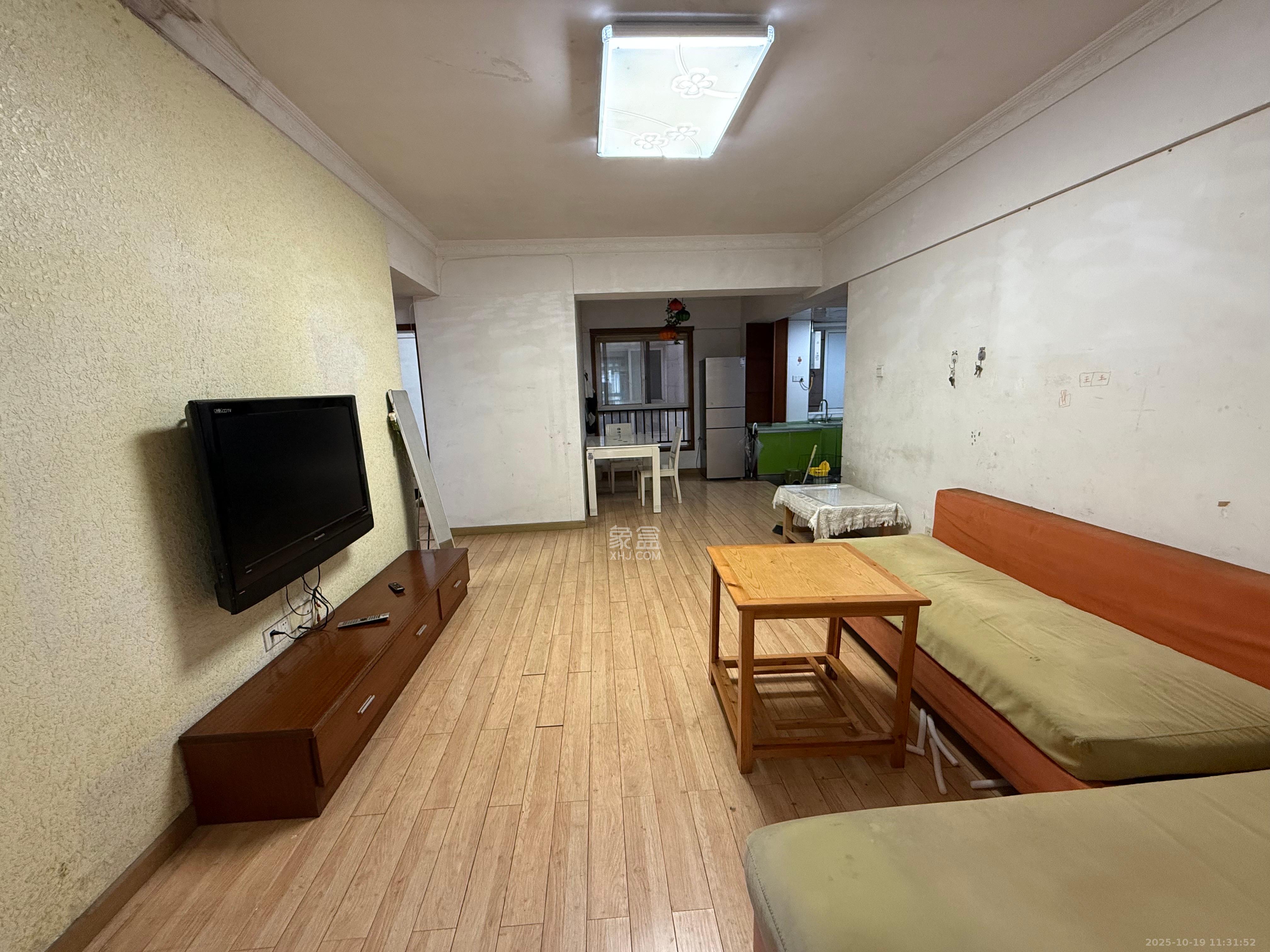 未来现代城 2室2厅1卫 1600.0元/月 未来现代城 2室2厅1卫 1600.0元/月室内图