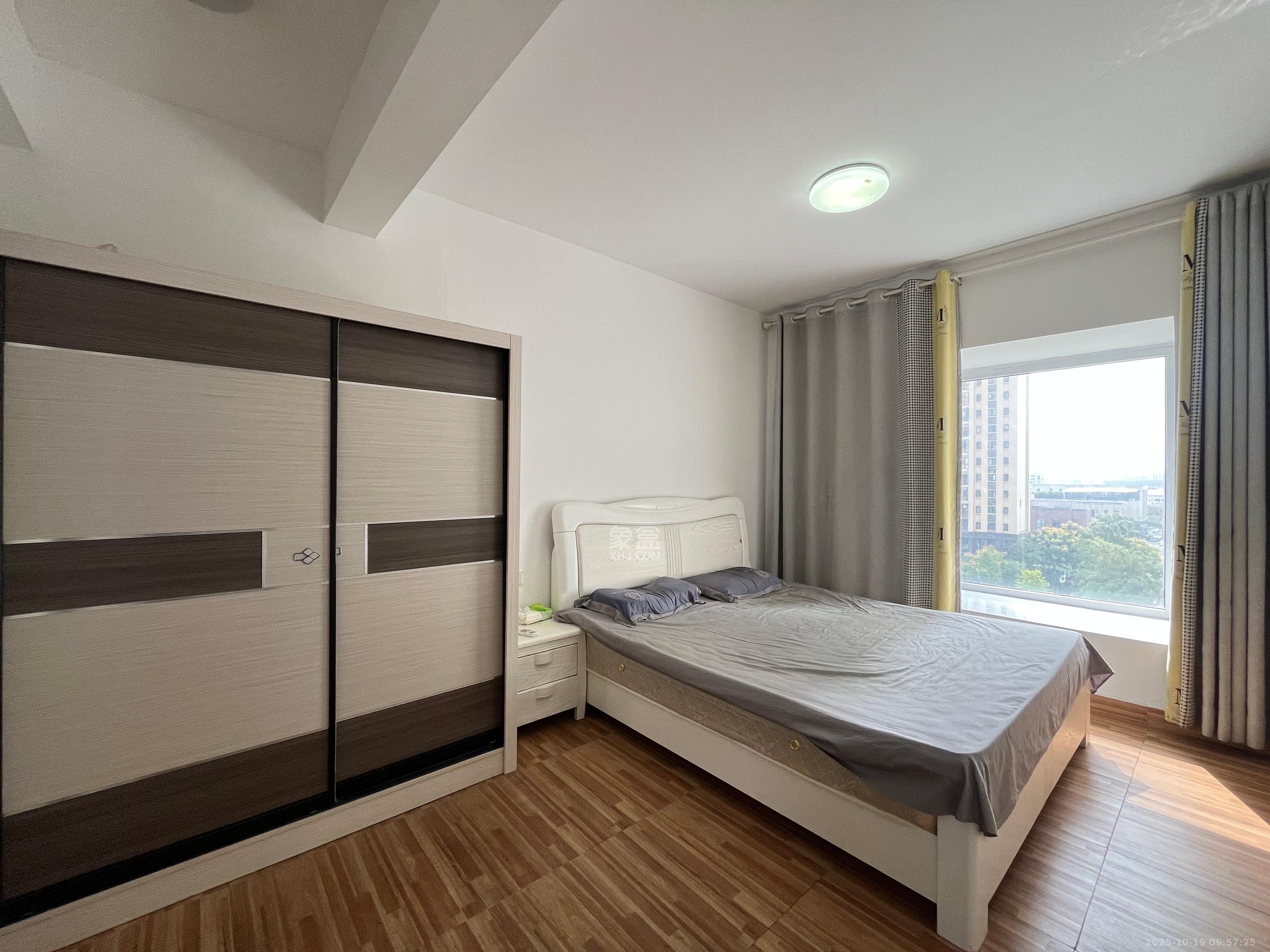 金科天悦(金科美邻汇) 3室2厅2卫 2500.0元/月 金科天悦(金科美邻汇) 3室2厅2卫 2500.0元/月室内图