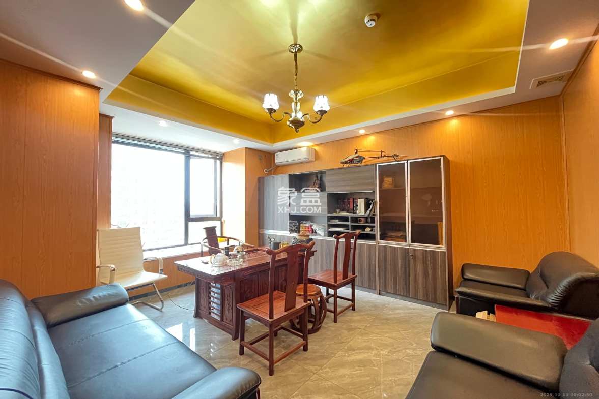 金科天悦(金科美邻汇) 5室1厅1卫 5200.0元/月 金科天悦(金科美邻汇) 5室1厅1卫 5200.0元/月室内图