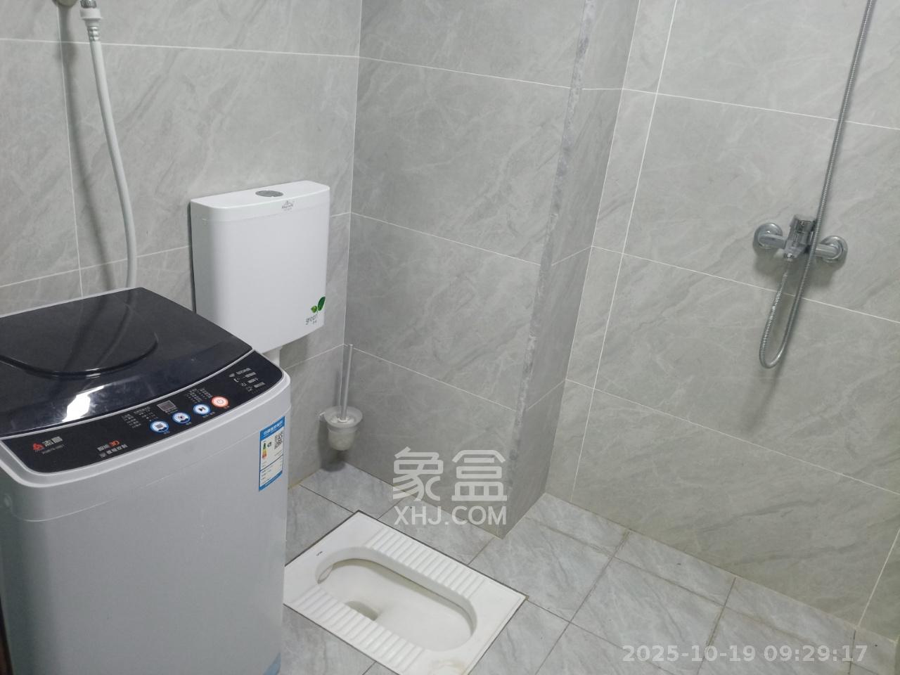 明发国际城  1室1厅1卫    1300.0元/月室内图