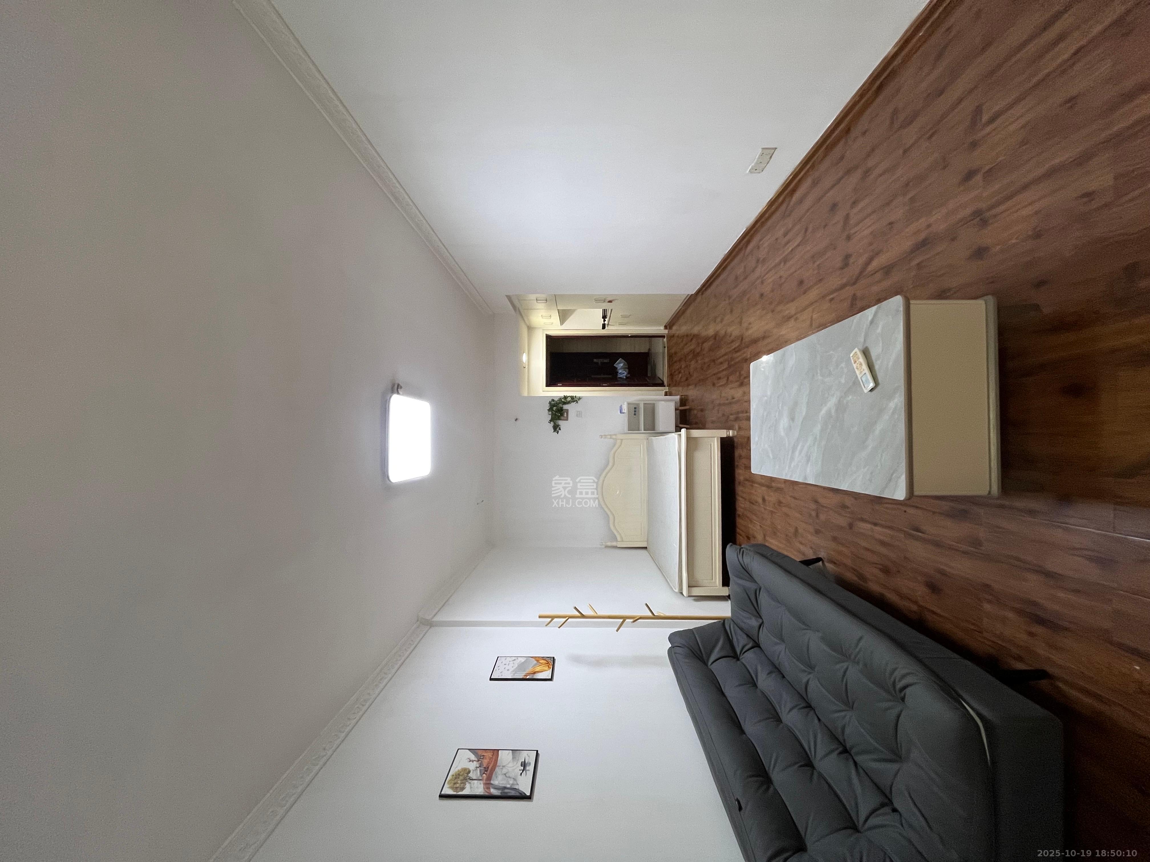 蓝湾国际广场 1室1厅1卫 1500.0元/月 蓝湾国际广场 1室1厅1卫 1500.0元/月室内图