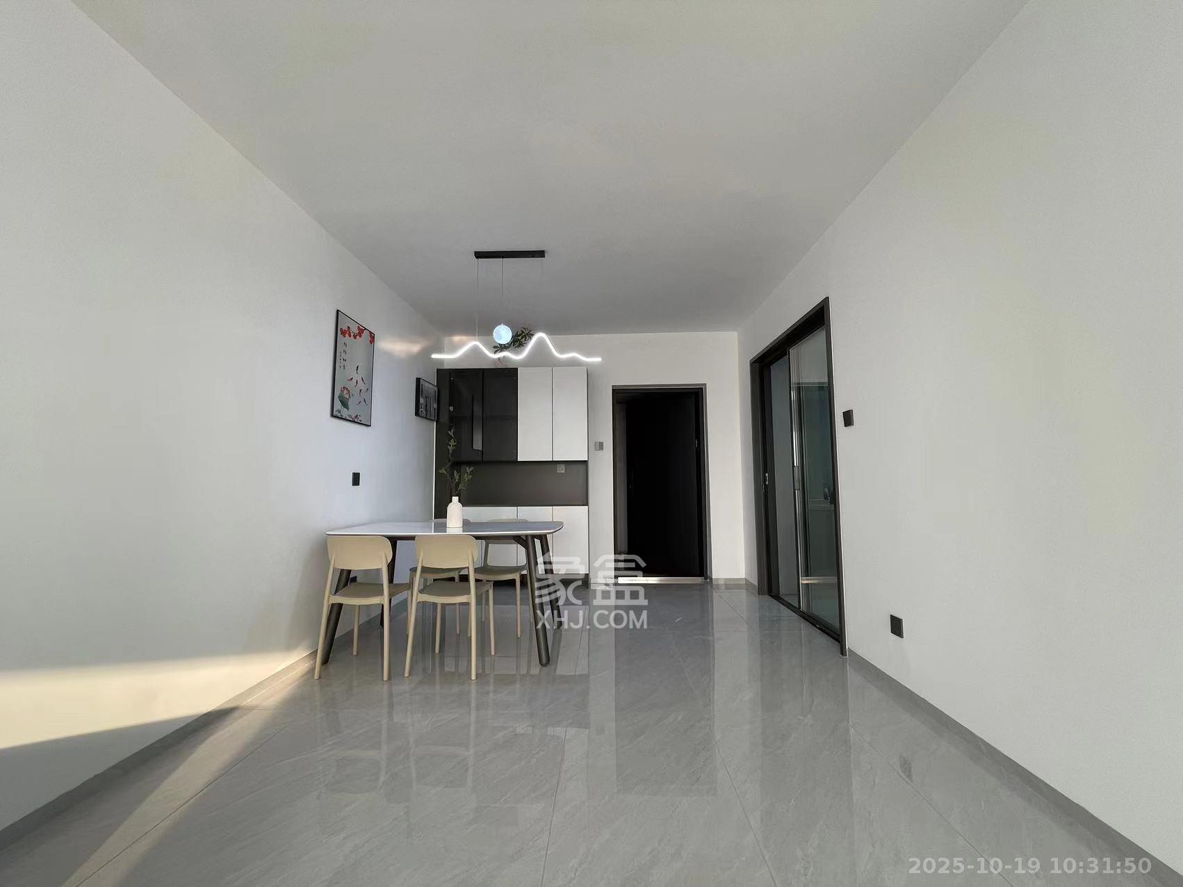 芙蓉公馆  3室2厅2卫    4200.0元/月 芙蓉公馆  3室2厅2卫    4200.0元/月室内图