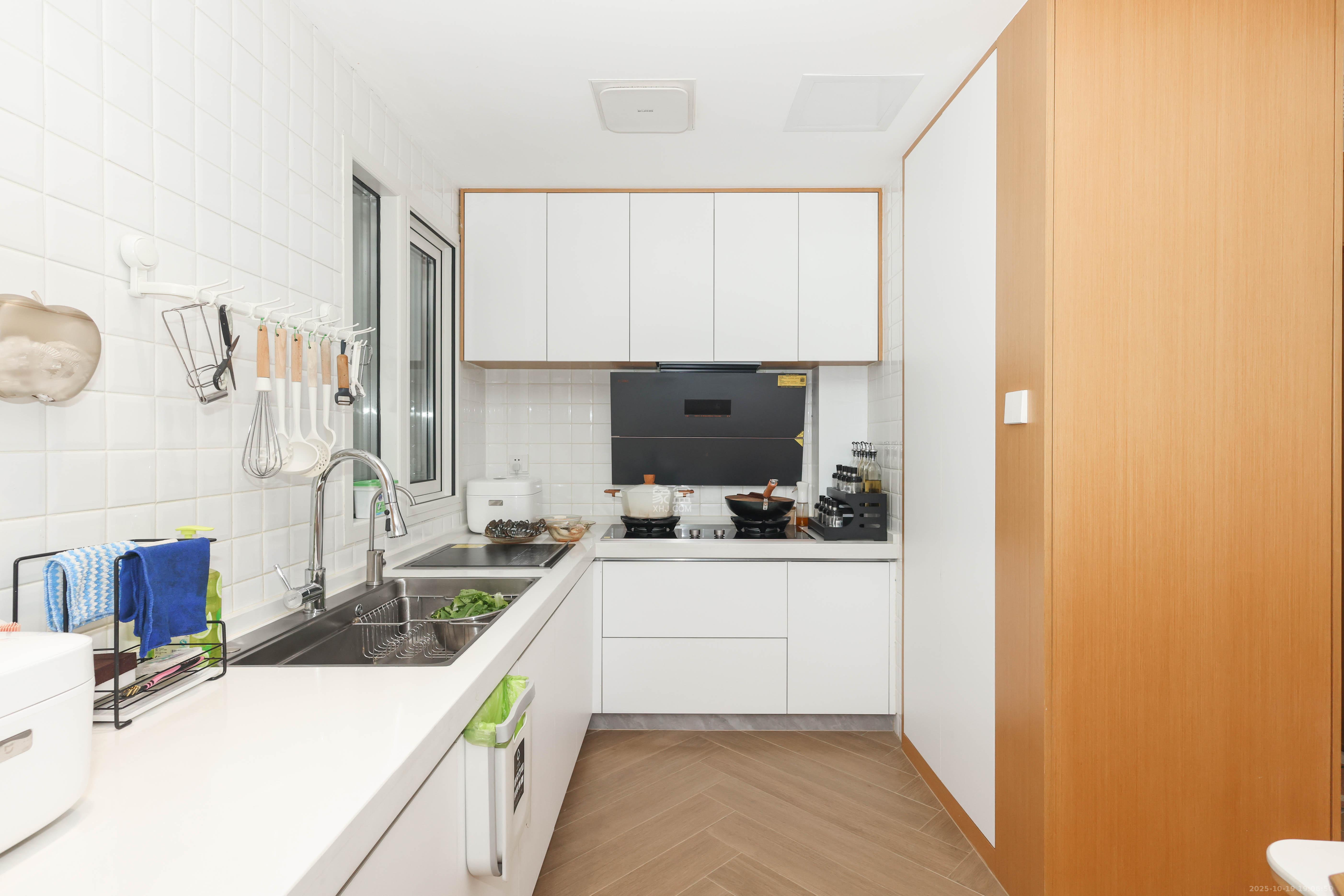 中国铁建梅溪青秀三期  3室2厅2卫    188.0万厨房