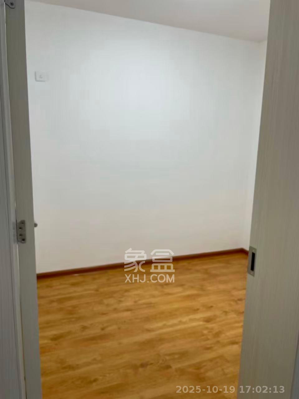 北辰中央公园C区  3室2厅1卫    2300.0元/月 北辰中央公园C区  3室2厅1卫    2300.0元/月室内图