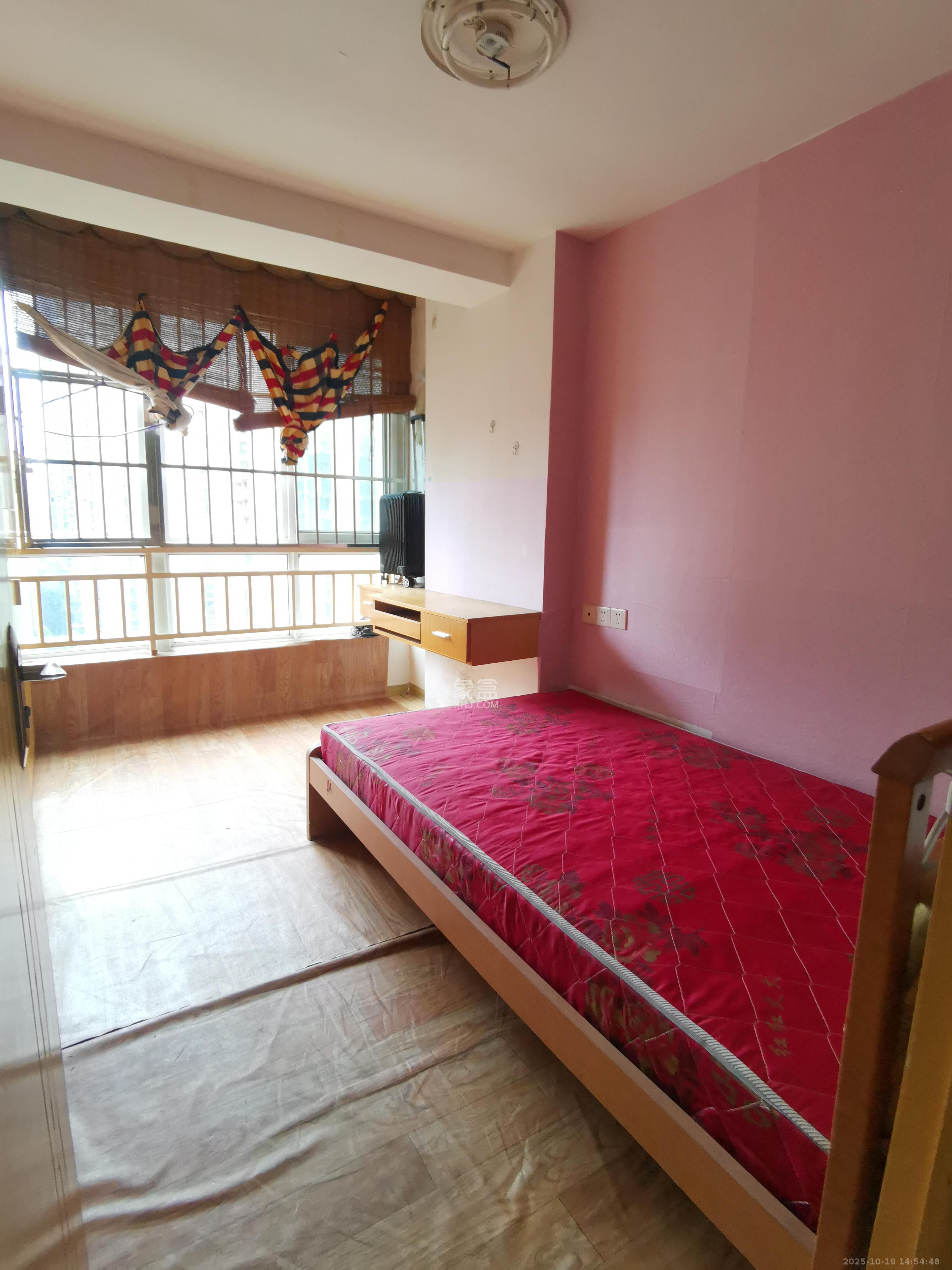 汇都公寓  1室1厅1卫    1500.0元/月室内图