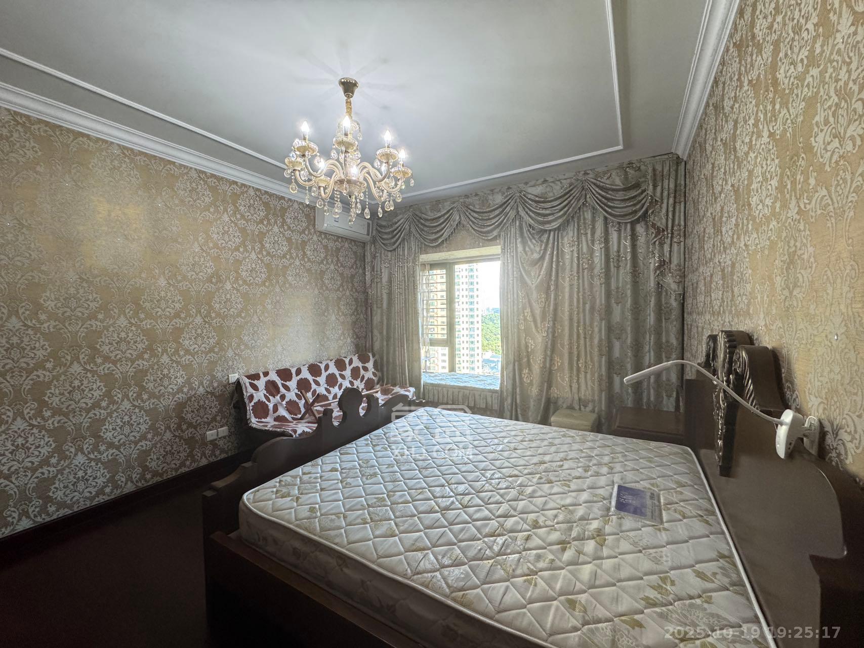 恒大雅苑  4室2厅2卫    4000.0元/月 恒大雅苑  4室2厅2卫    4000.0元/月室内图