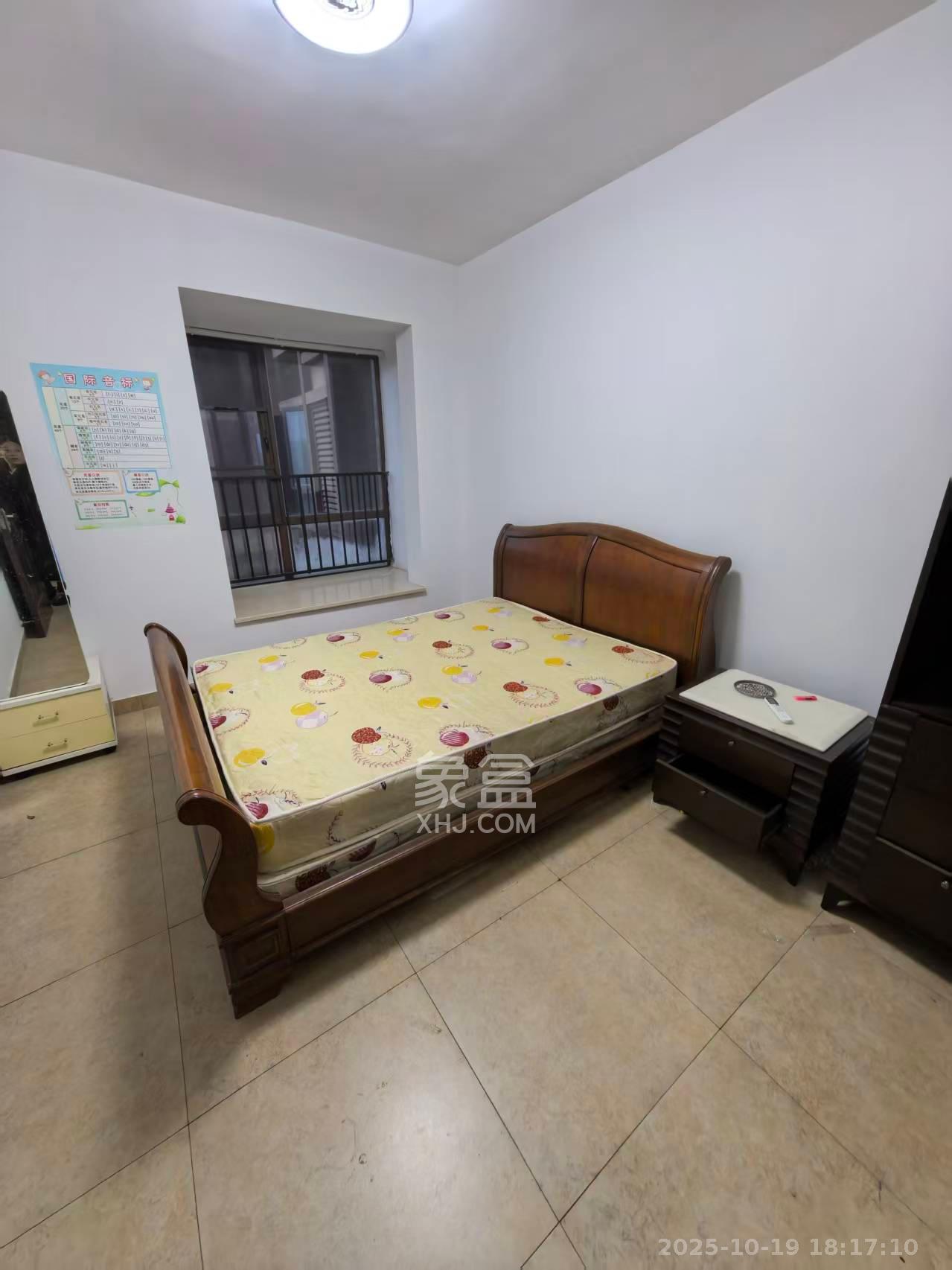 金色溪泉湾  4室2厅2卫    4200.0元/月室内图