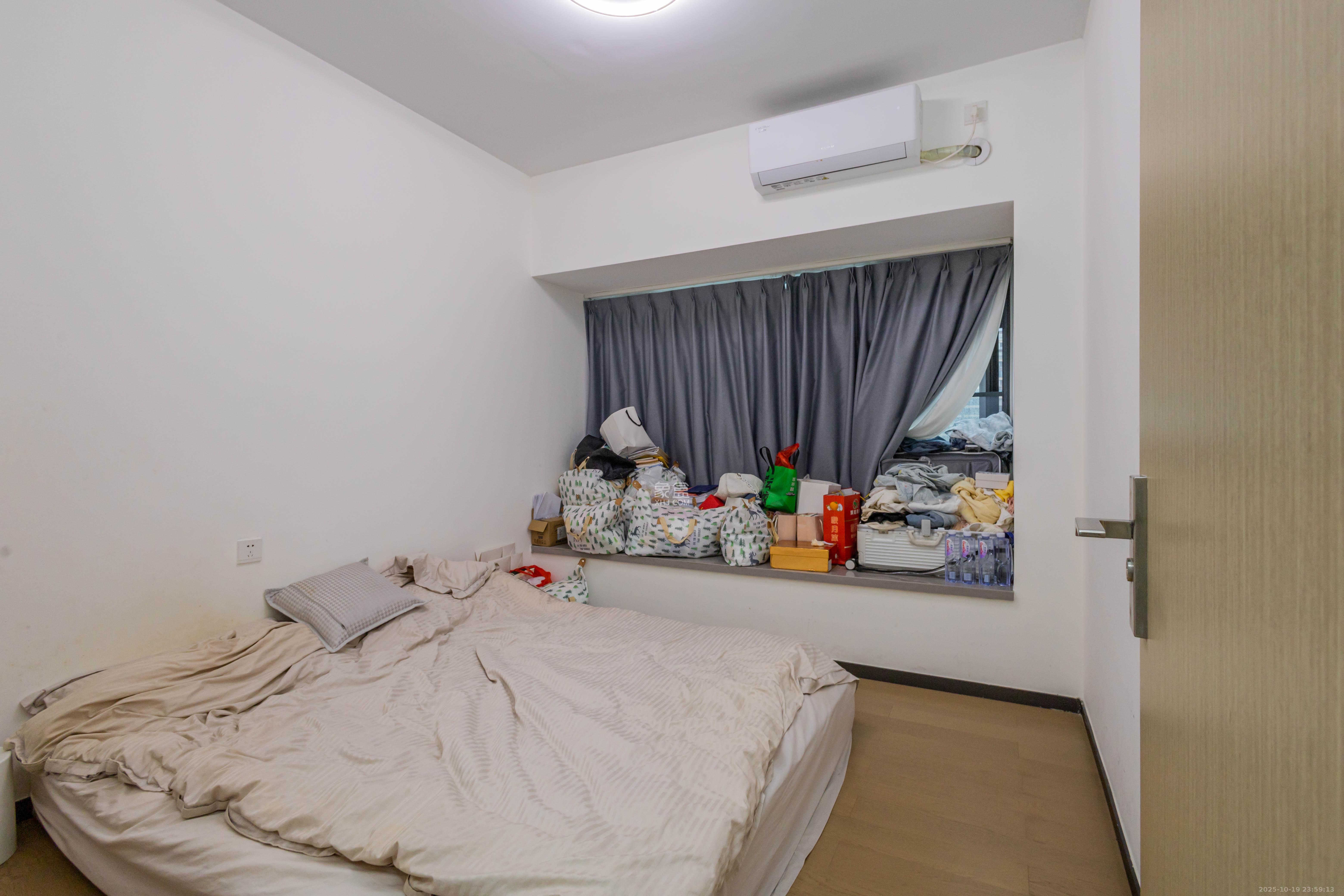 时代印记(长沙时代印记花园)  4室2厅3卫    230.0万 时代印记(长沙时代印记花园)  4室2厅3卫    230.0万卧室