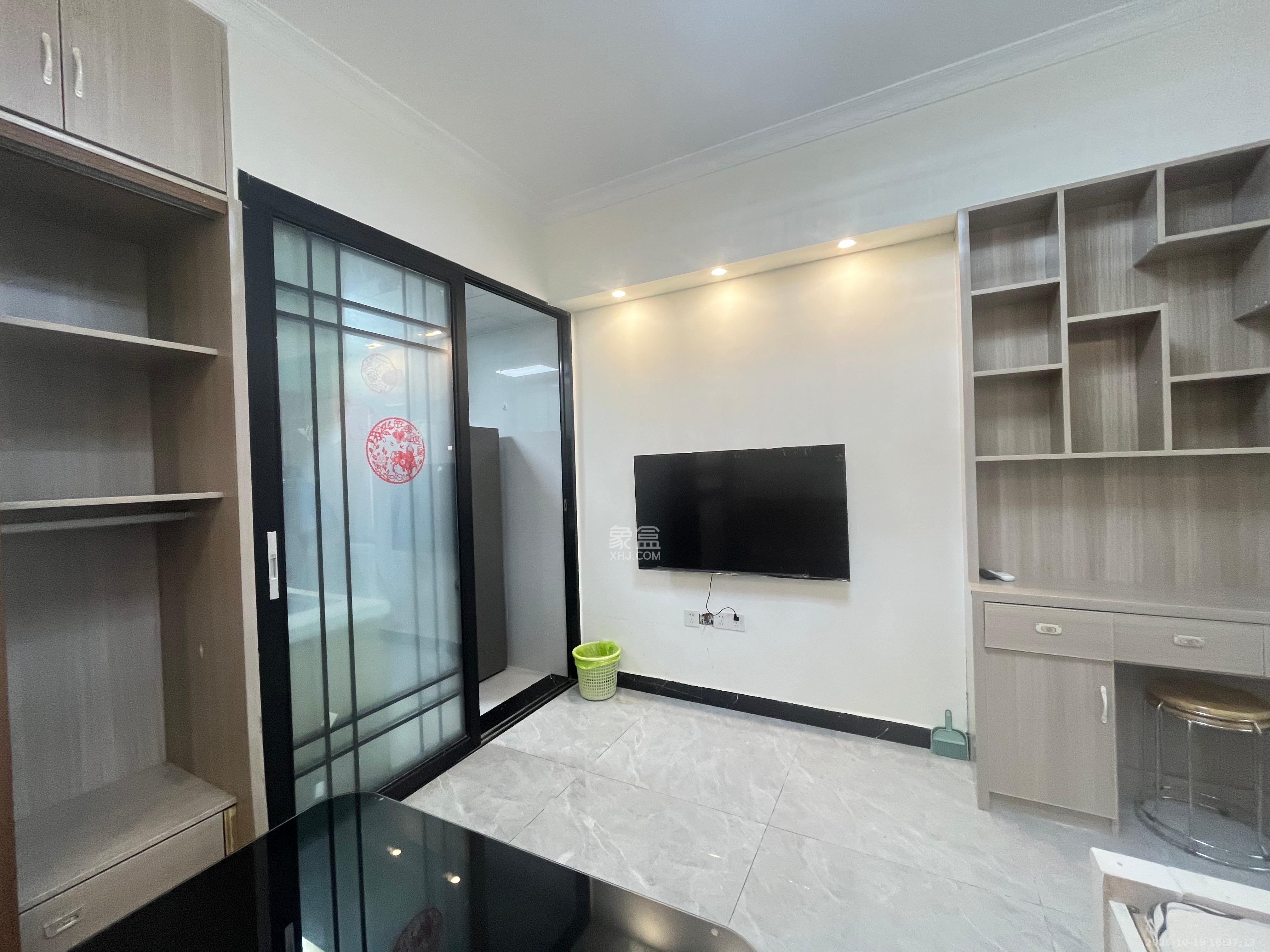 上林紫郡（锦顺和园）  1室1厅1卫    1400.0元/月室内图