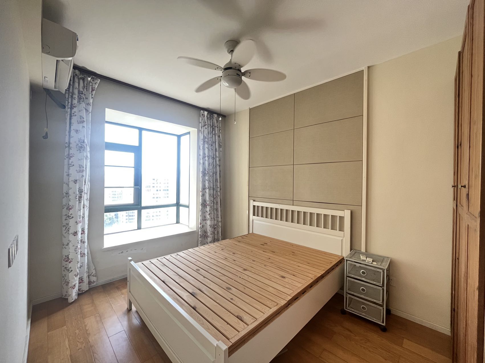 海阔天空-国瑞城二期(雅仕苑) 2室2厅1卫 3300.0元/月 海阔天空-国瑞城二期(雅仕苑) 2室2厅1卫 3300.0元/月室内图